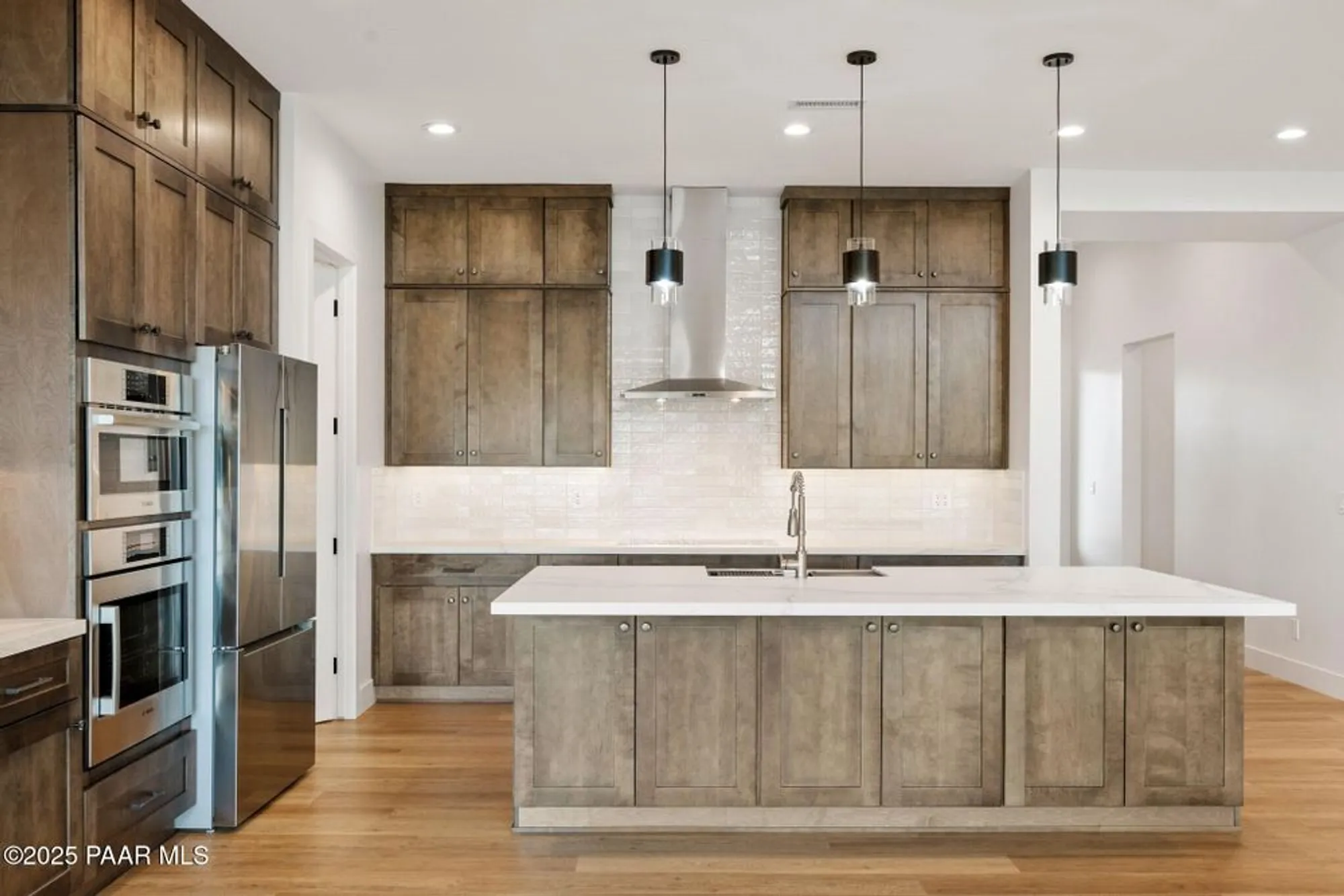 Property Slideshow image 12 of 43 | 1148 s lakeview dr, Prescott, AZ, 86301