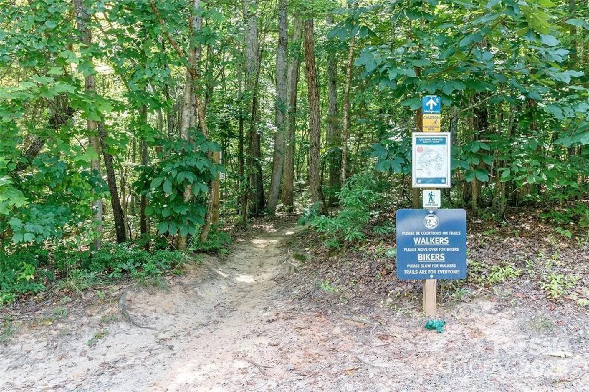 Property Slideshow image 38 of 39 | 3546 south bank ct, Matthews, NC, 28105