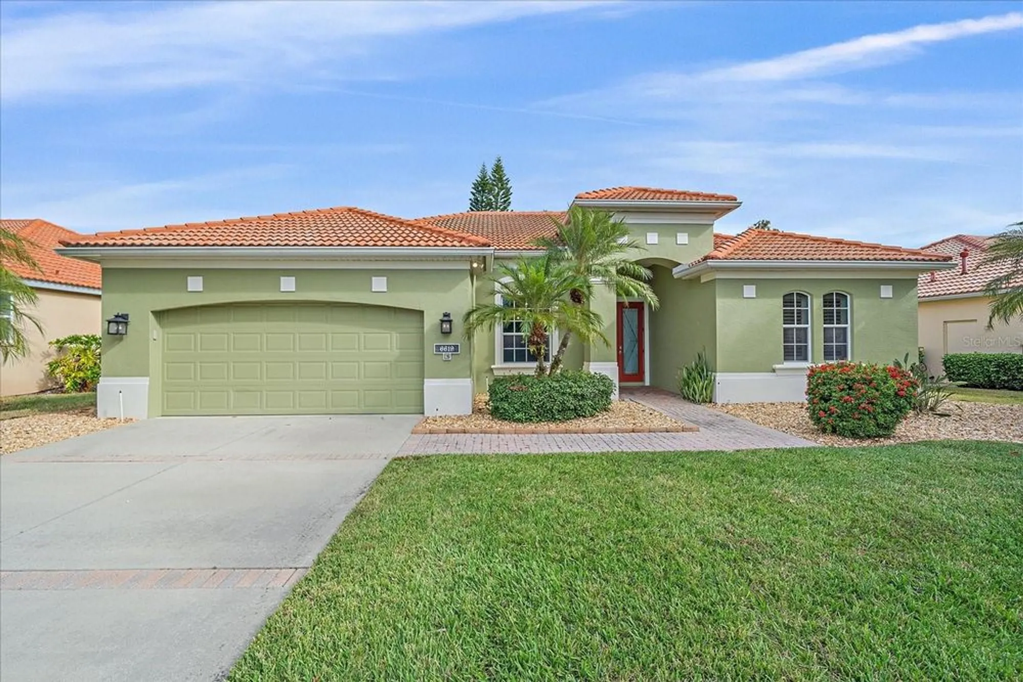Property Slideshow image 3 of 43 | 6619 pinefeather ct, Bradenton, FL, 34203