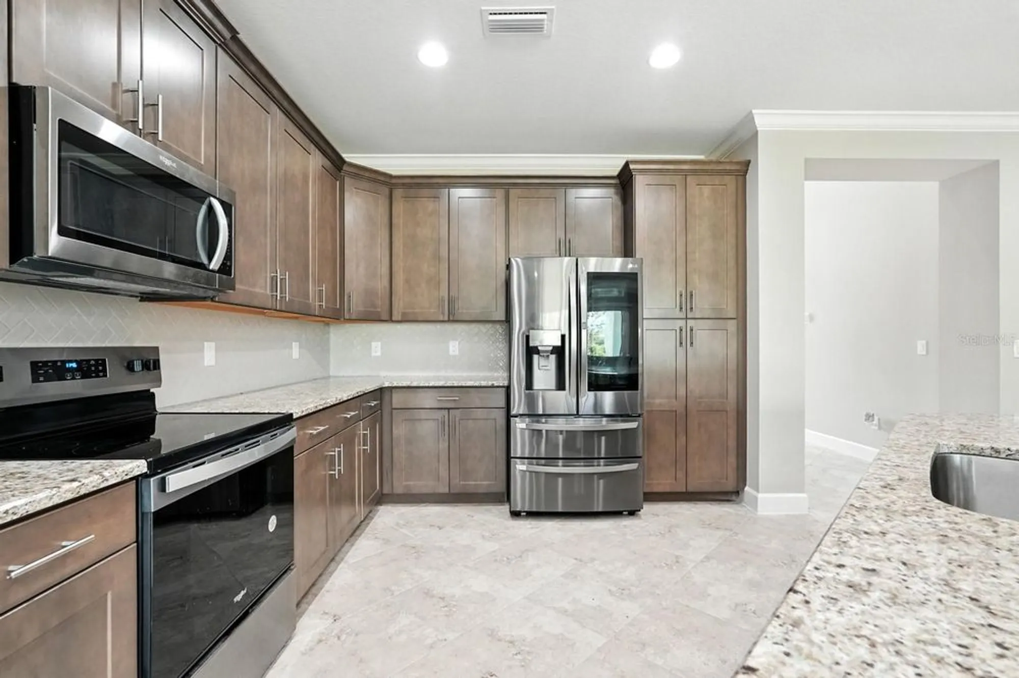 Property Slideshow image 18 of 54 | 553 hang loose way, Daytona Beach, FL, 32124