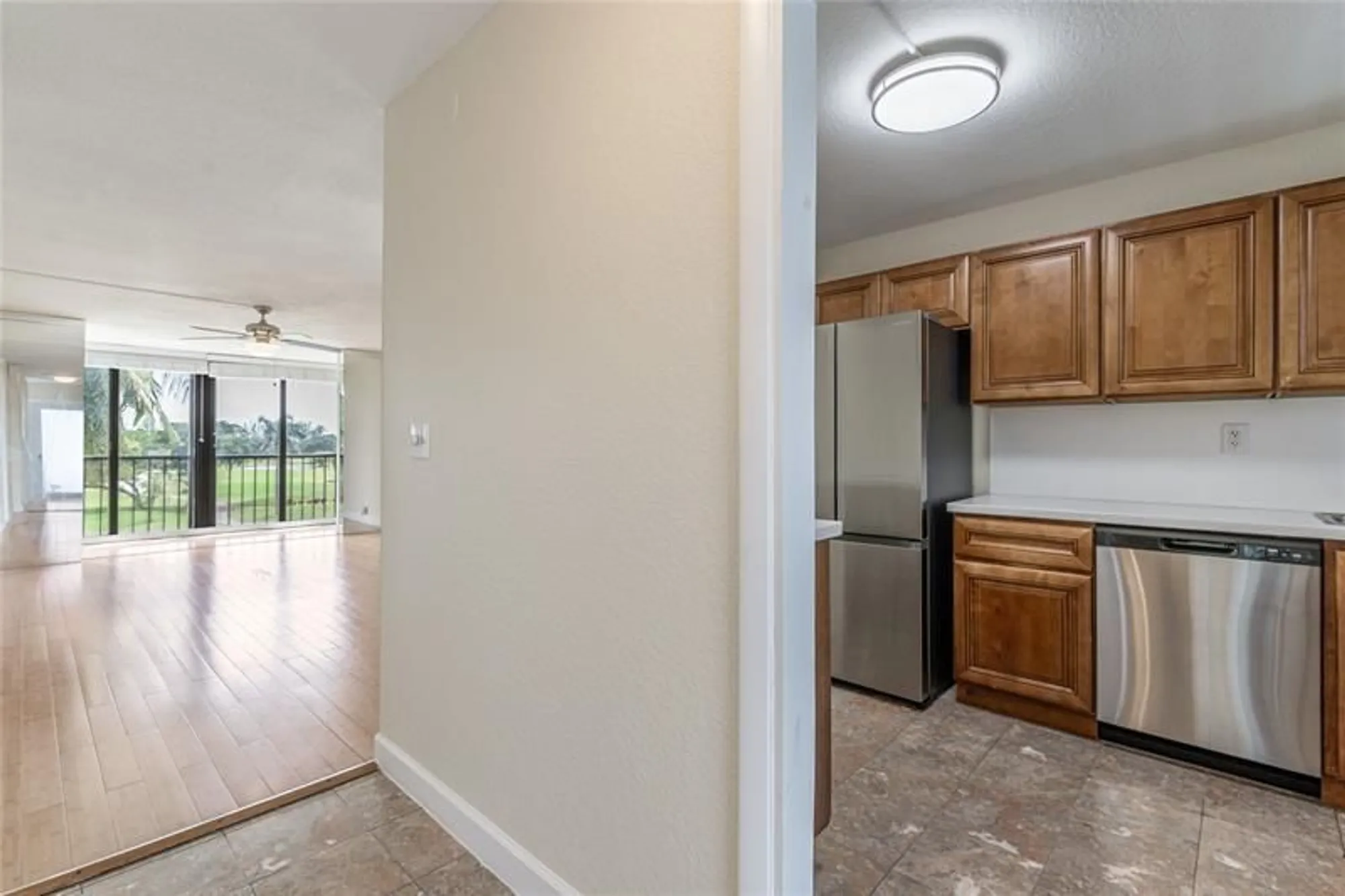 Property Slideshow image 11 of 53 | 8900 washington blvd 403a, Pembroke Pines, FL, 33025