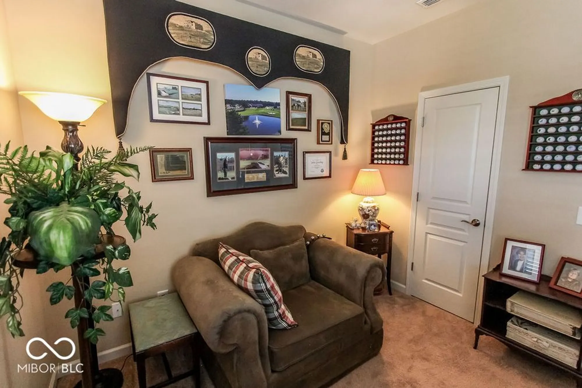 Property Slideshow image 38 of 54 | 12790 arista ln, Fishers, IN, 46037