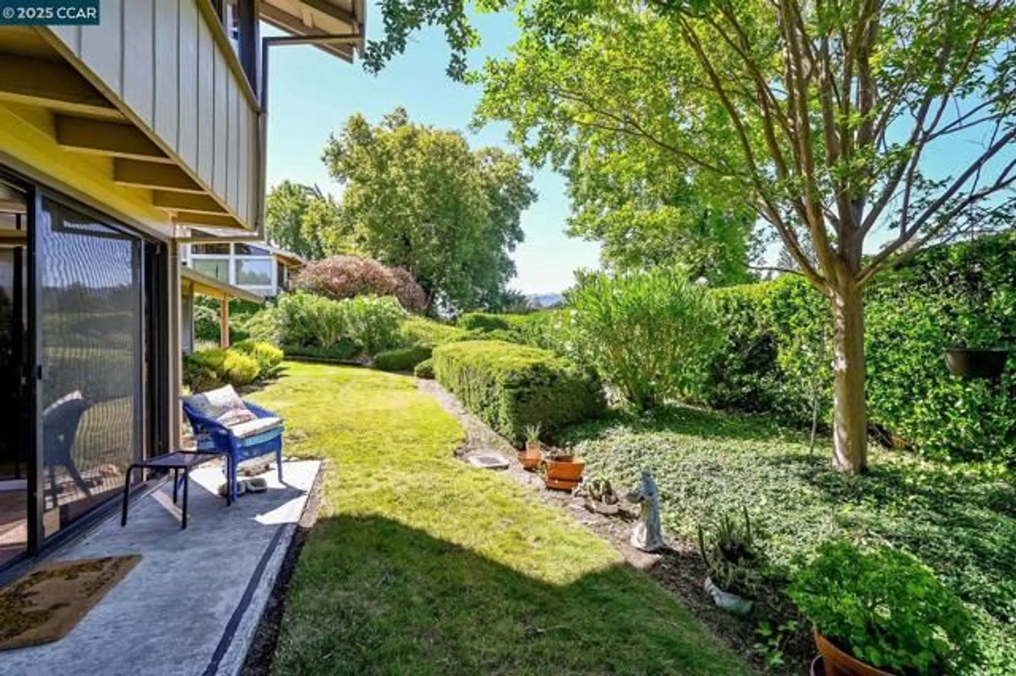 Property Slideshow image 5 of 33 | 2055 cactus ct 2, Walnut Creek, CA, 94595