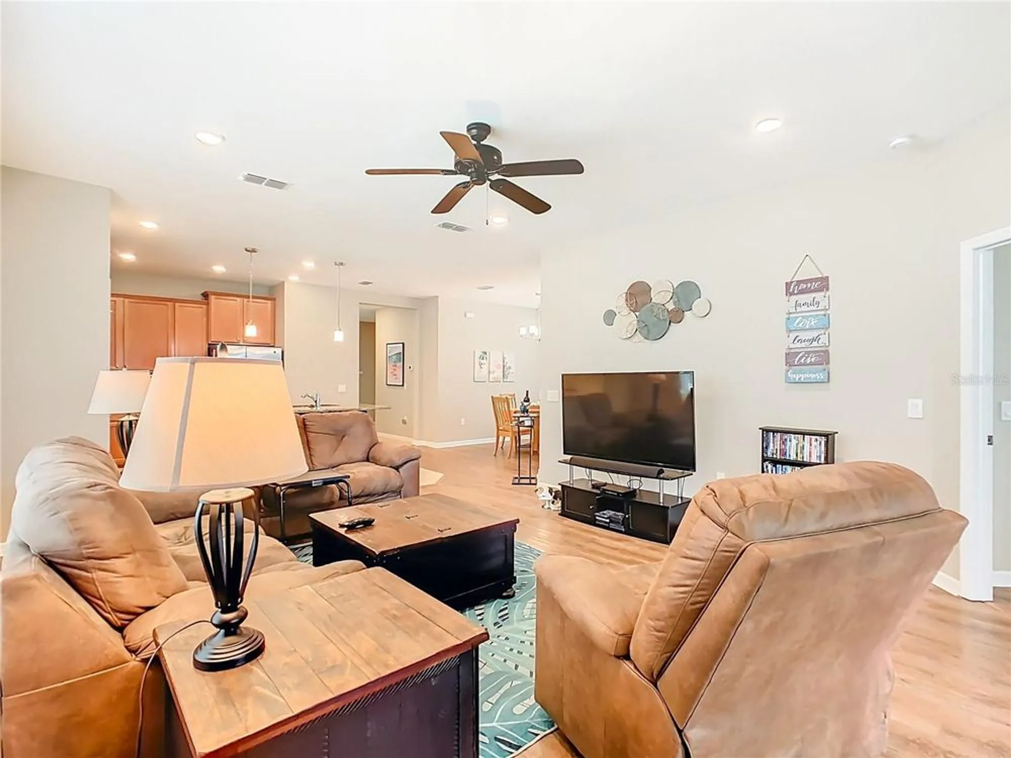 Property Slideshow image 8 of 60 | 2009 lazio loop, Poinciana, FL, 34759