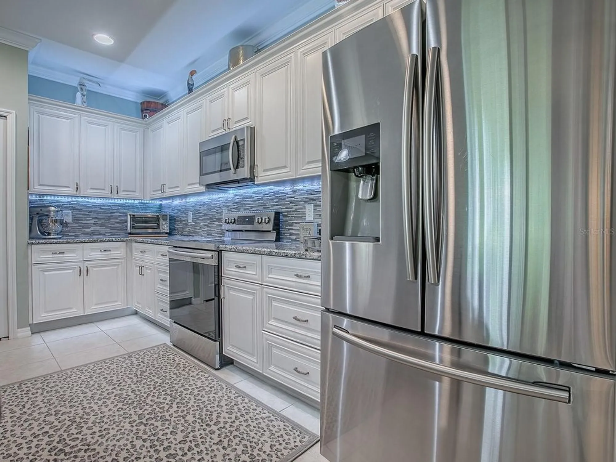 Property Slideshow image 7 of 37 | 26939 white plains way, Leesburg, FL, 34748