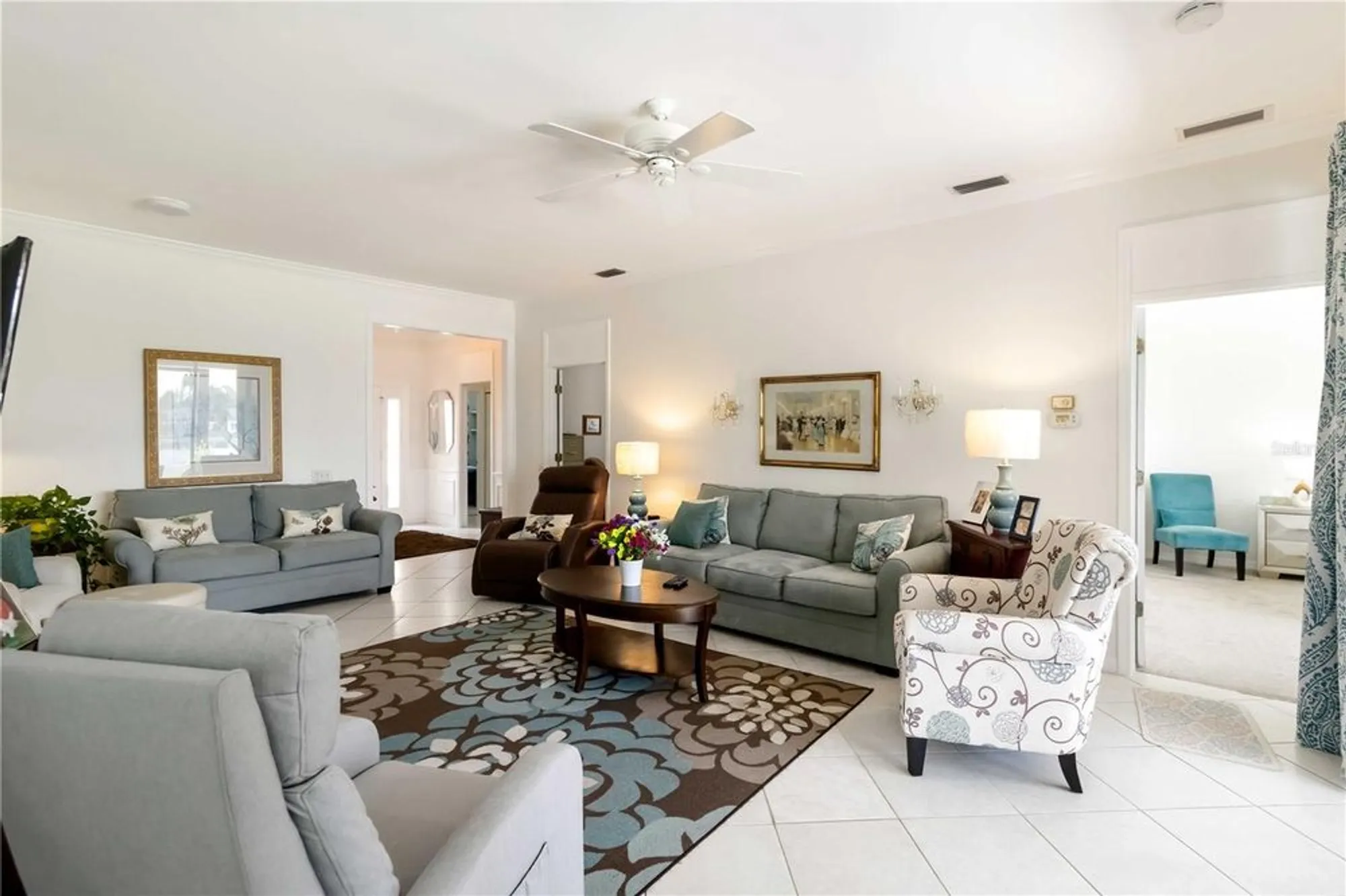 Property Slideshow image 5 of 34 | 357 fareham dr, Venice, FL, 34293
