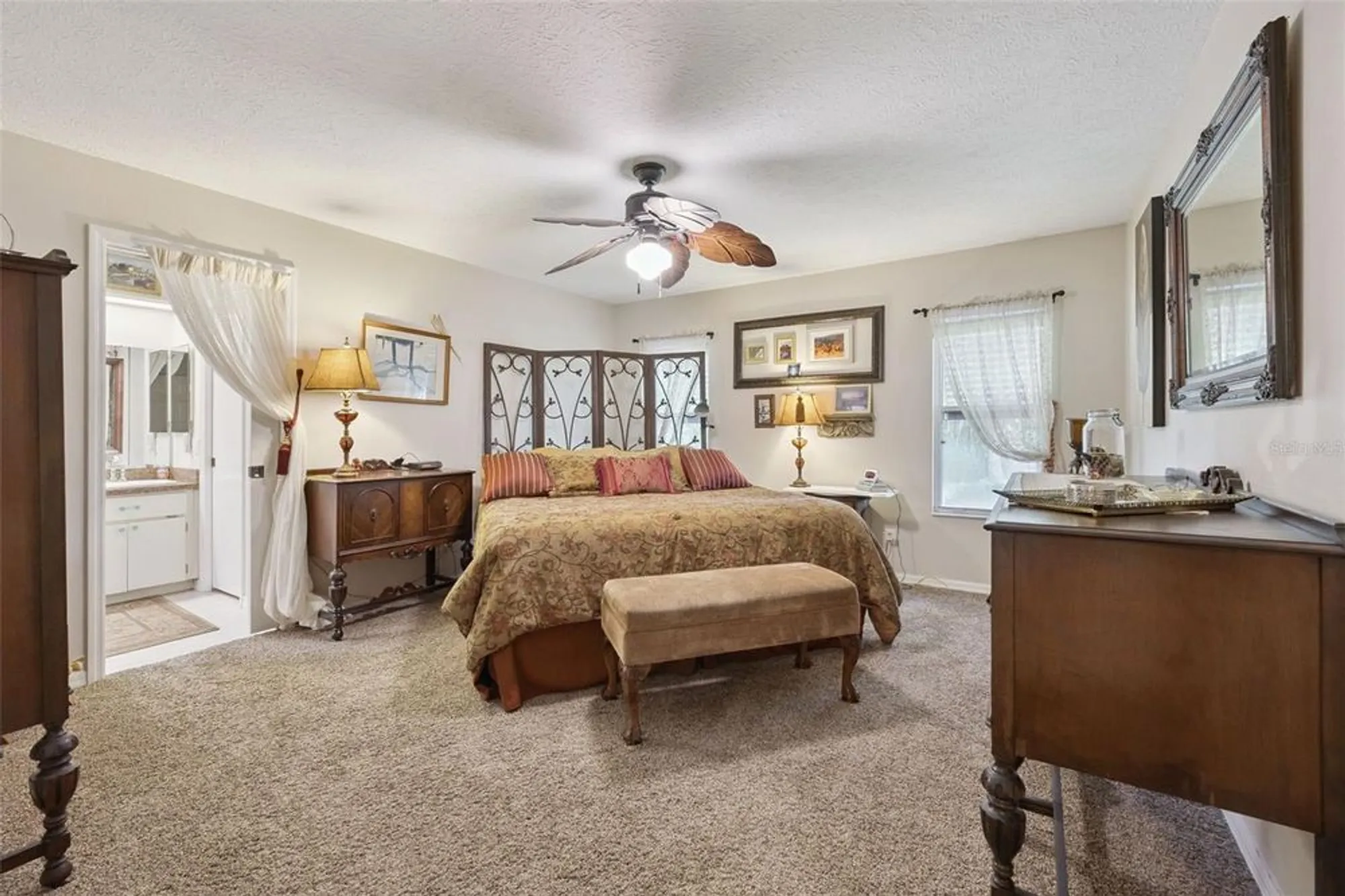 Property Slideshow image 28 of 82 | 26600 racquet cir, Leesburg, FL, 34748