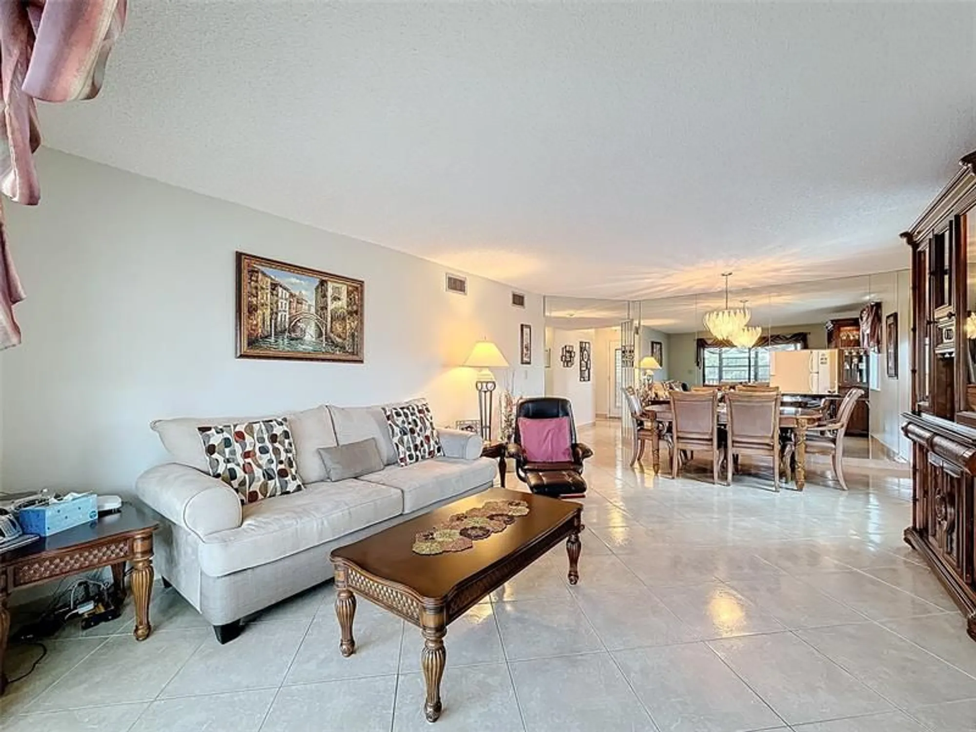 Property Slideshow image 27 of 62 | 4930 e sabal palm blvd 301, Tamarac, FL, 33319