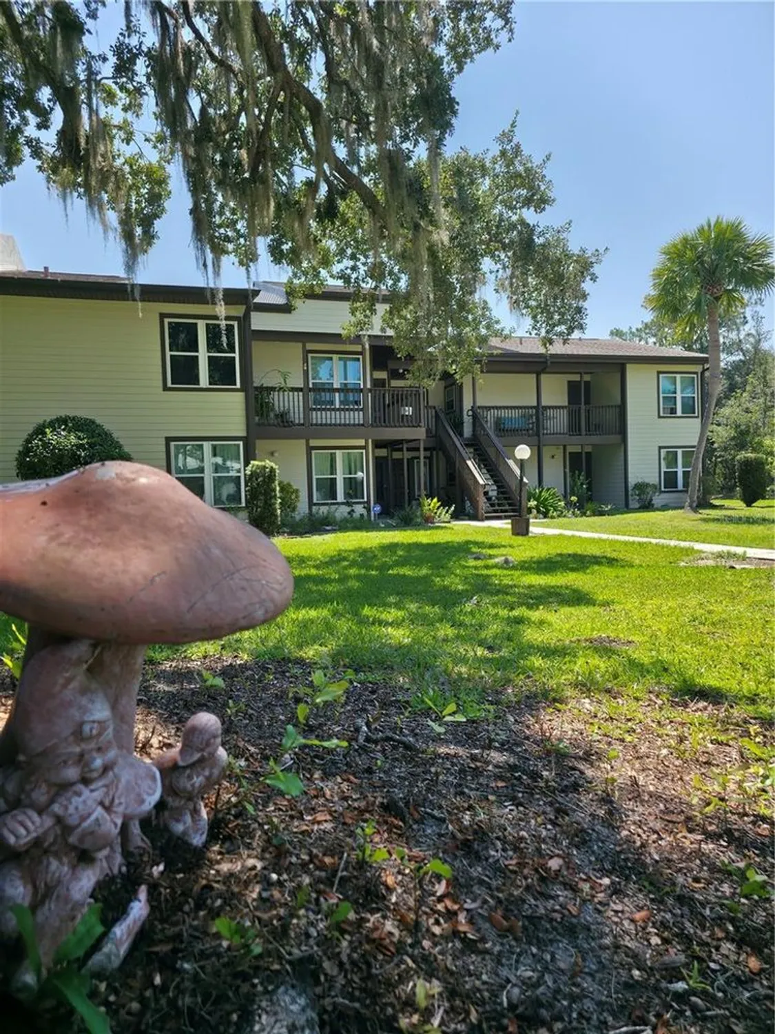 Property Slideshow image 4 of 37 | 21204 sandalwood dr # 21-204, Wildwood, FL, 34785