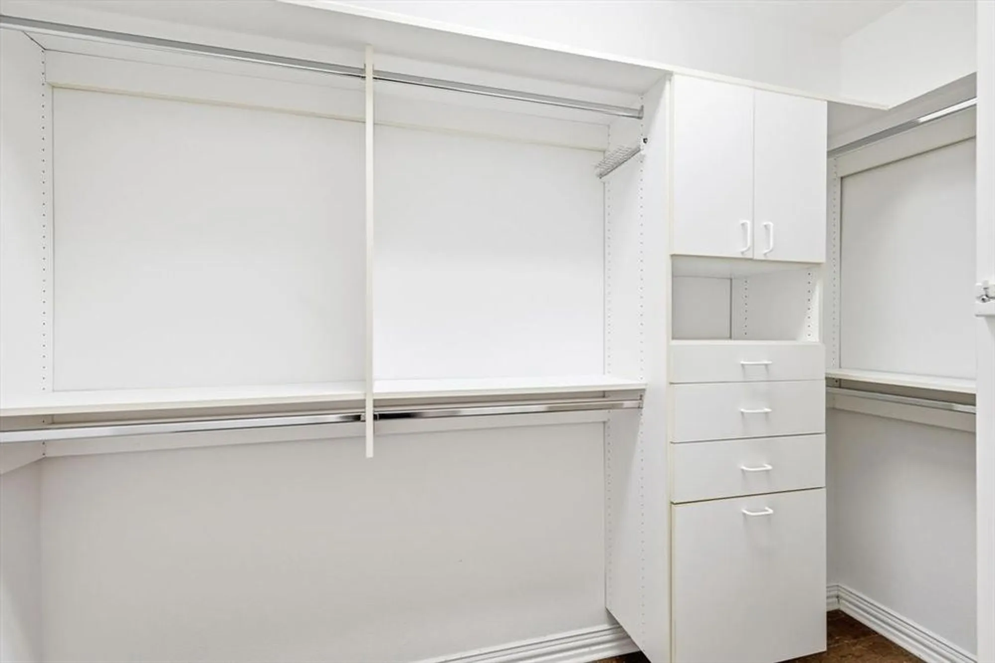 Property Slideshow image 20 of 39 | 9501 grandview dr, Denton, TX, 76207