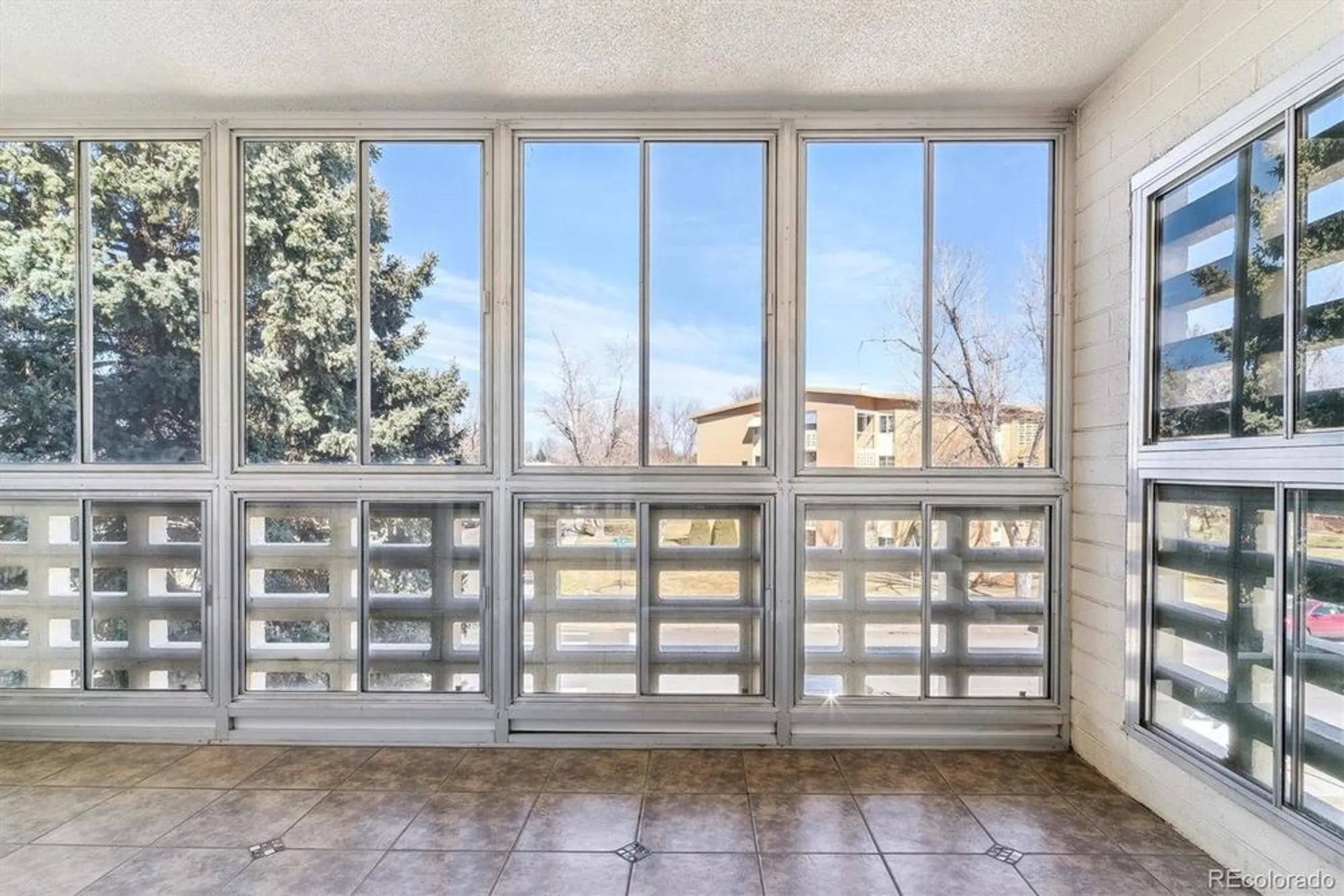 Property Slideshow image 15 of 50 | 775 s alton way unit 3c, Denver, CO, 80247