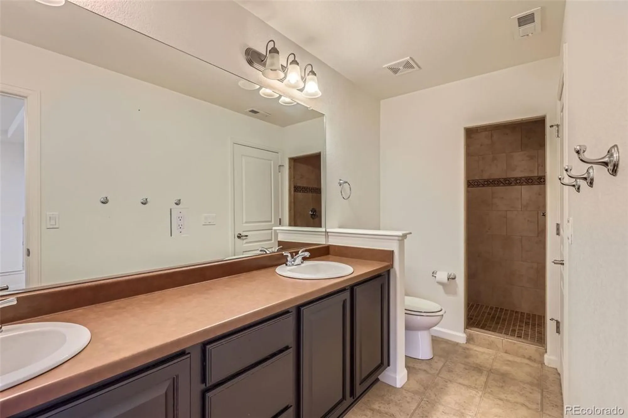 Property Slideshow image 19 of 23 | 19753 e 54th ave, Denver, CO, 80249