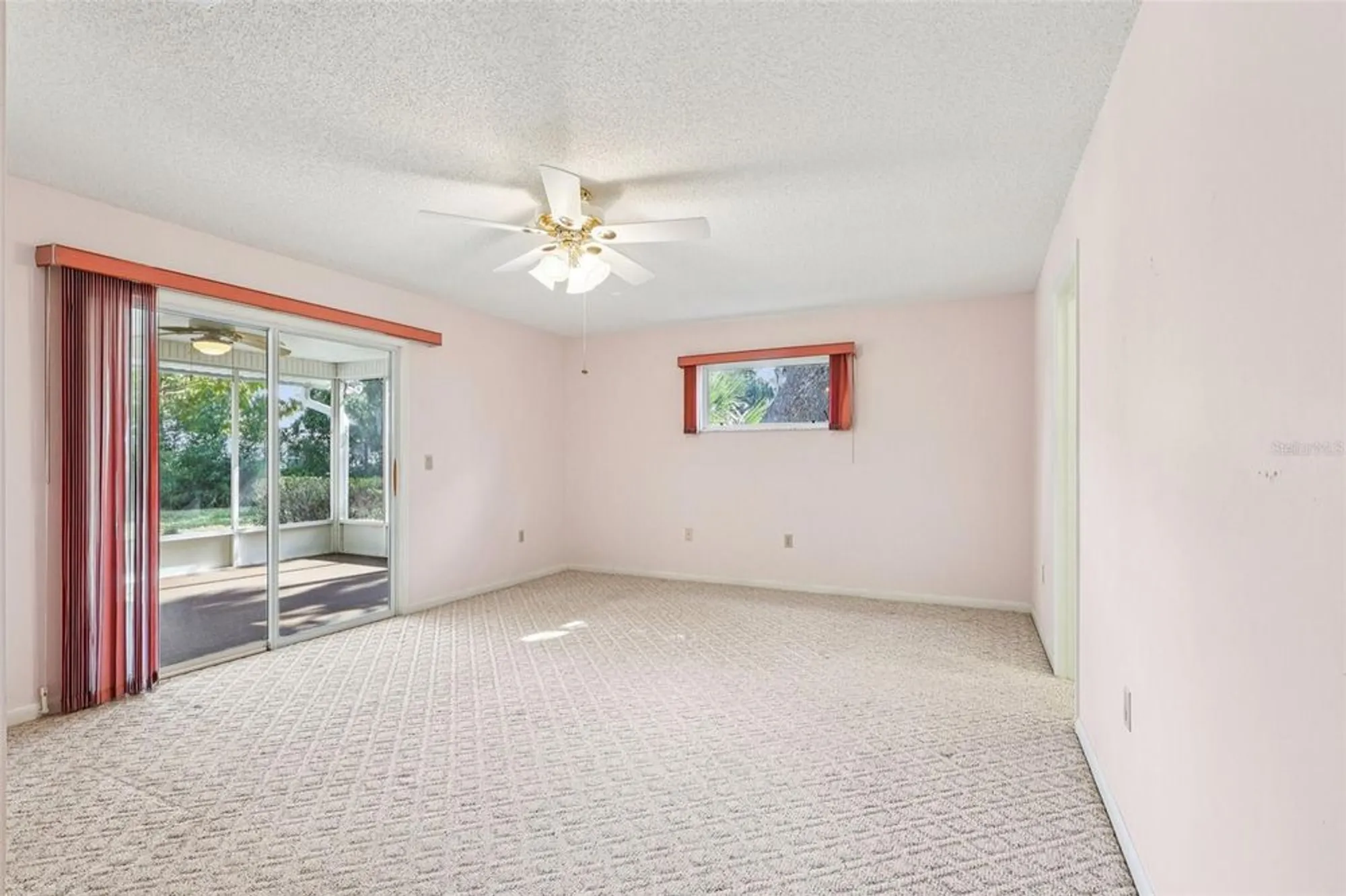 Property Slideshow image 25 of 38 | 305 brigadoon cir, Leesburg, FL, 34788