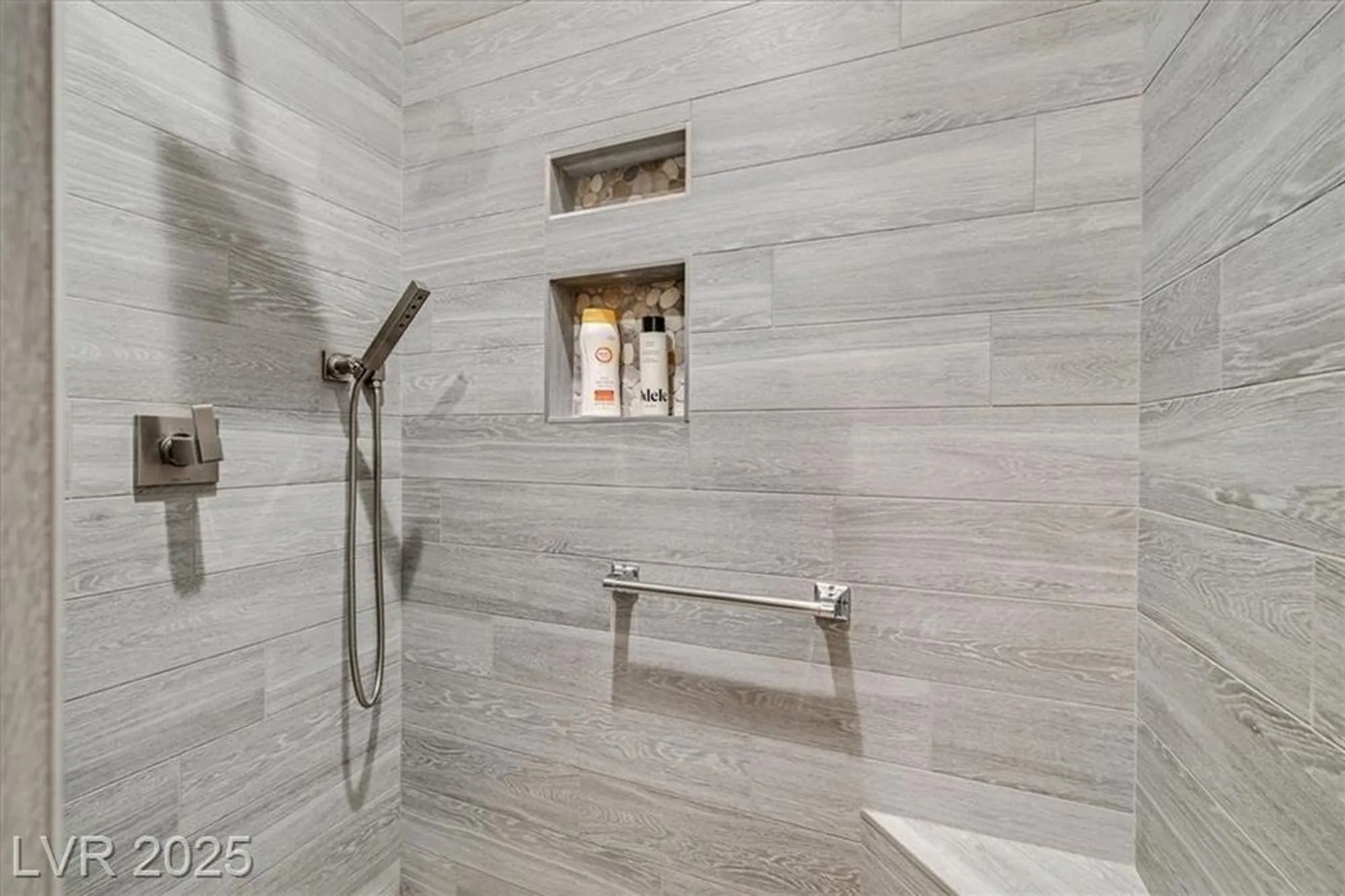 Property Slideshow image 23 of 43 | 2208 sawtooth mountain dr, Henderson, NV, 89044