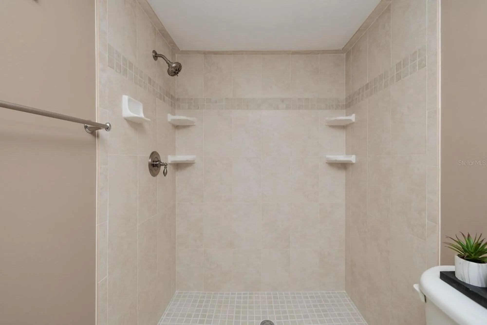 Property Slideshow image 59 of 100 | 7700 sun island dr 608, South Pasadena, FL, 33707