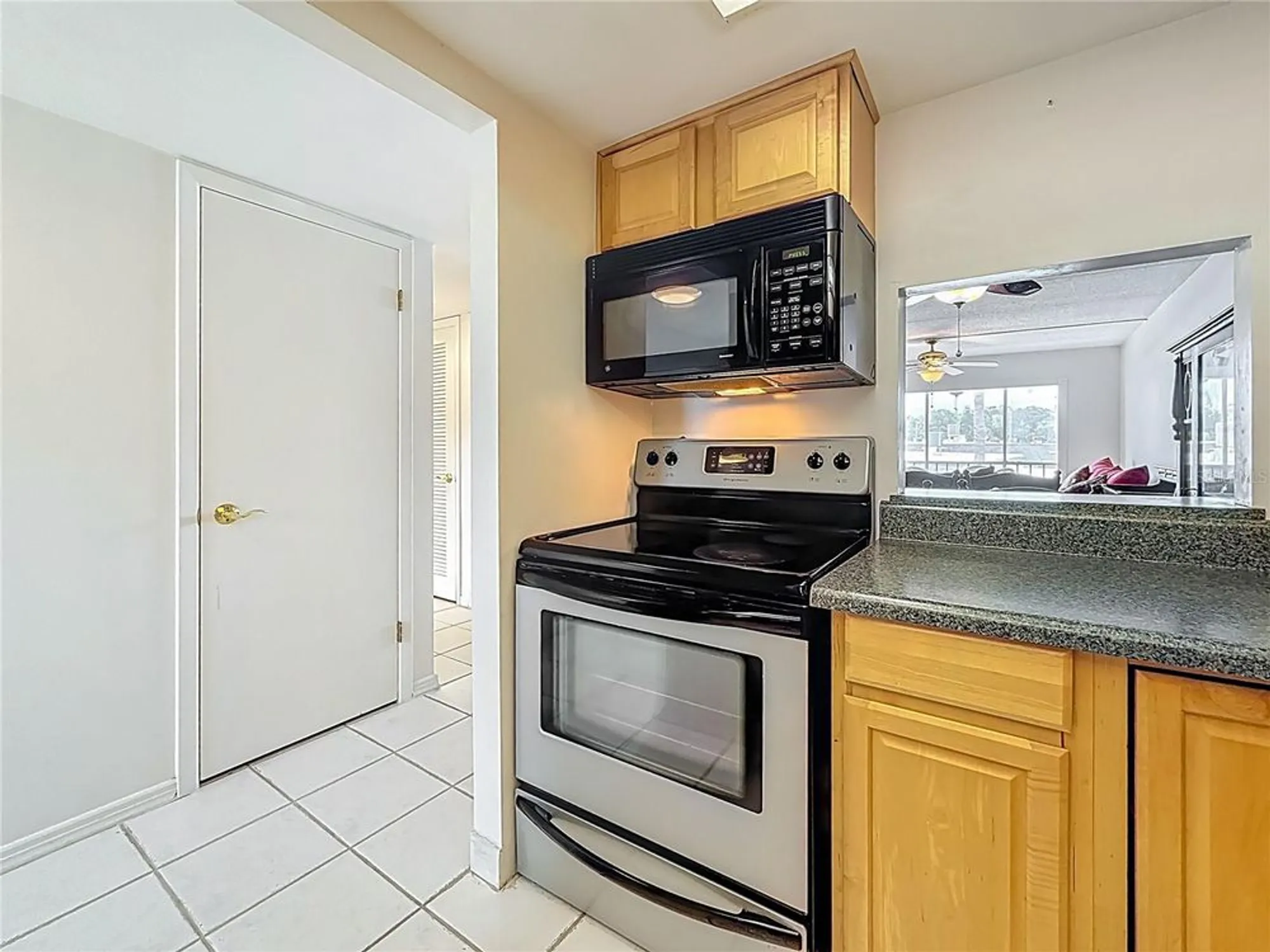 Property Slideshow image 14 of 39 | 1 boca ciega point blvd apt 215, St Petersburg, FL, 33708