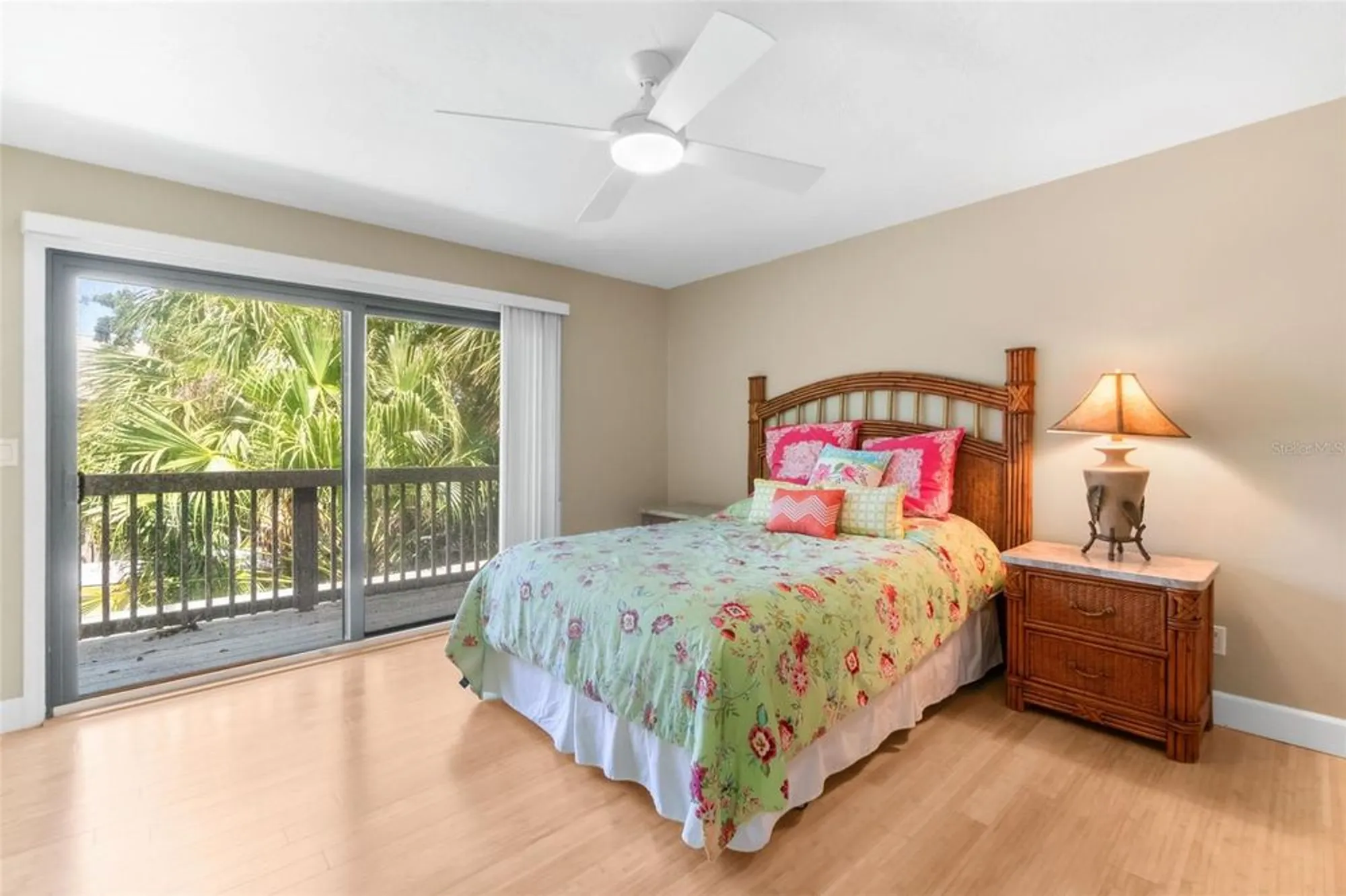 Property Slideshow image 48 of 69 | 1347 landings dr 6, Sarasota, FL, 34231