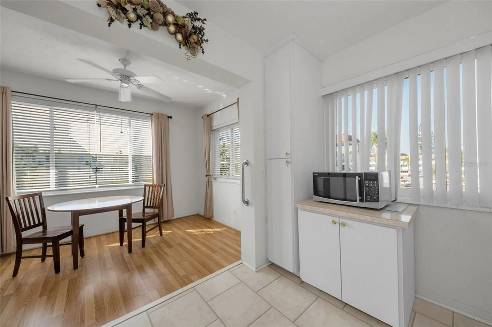Property Slideshow image 18 of 98 | 2453 brazilia dr 47, Clearwater, FL, 33763