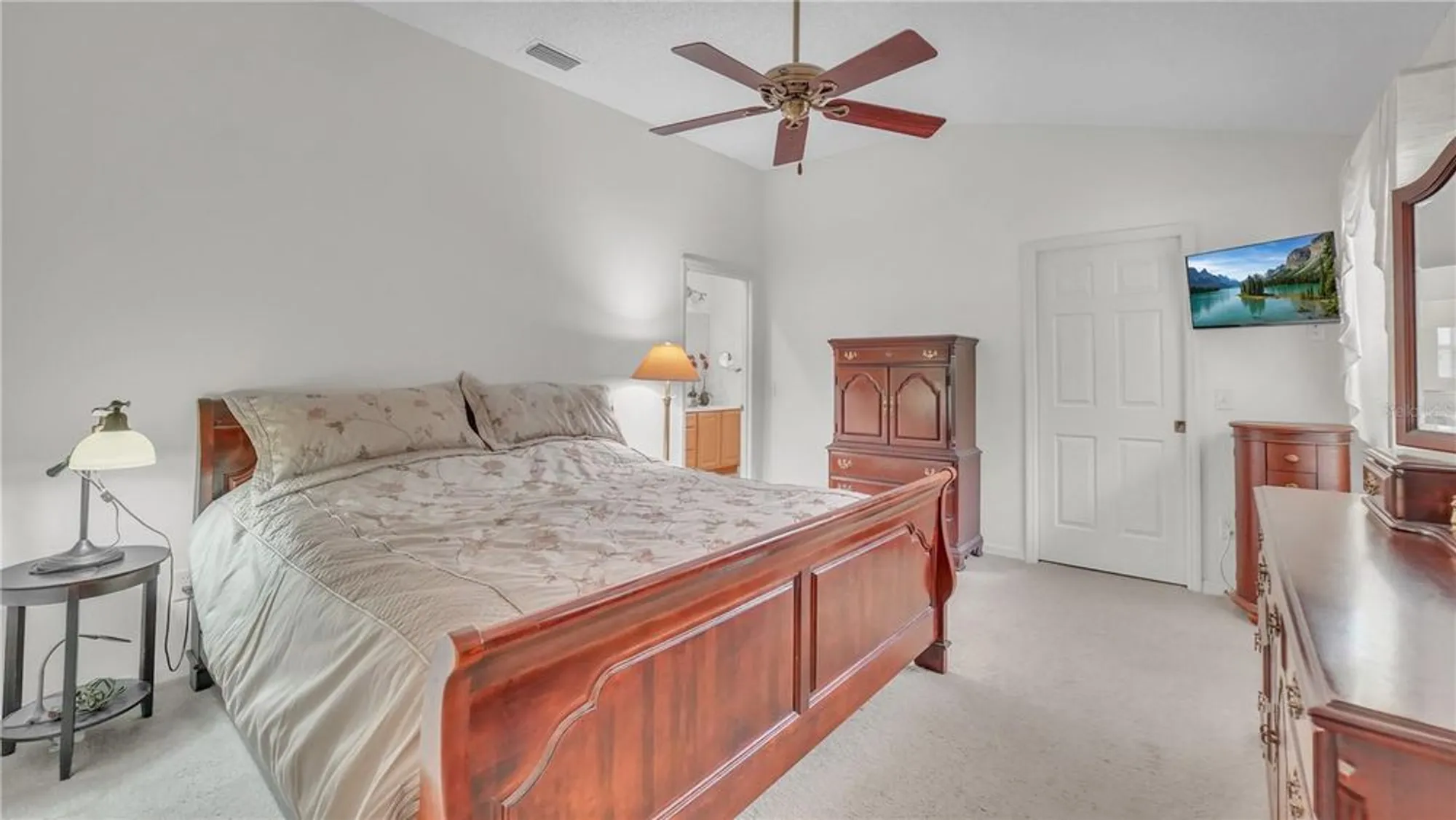 Property Slideshow image 15 of 34 | 7796 se 168th lone oak loop, The Villages, FL, 32162