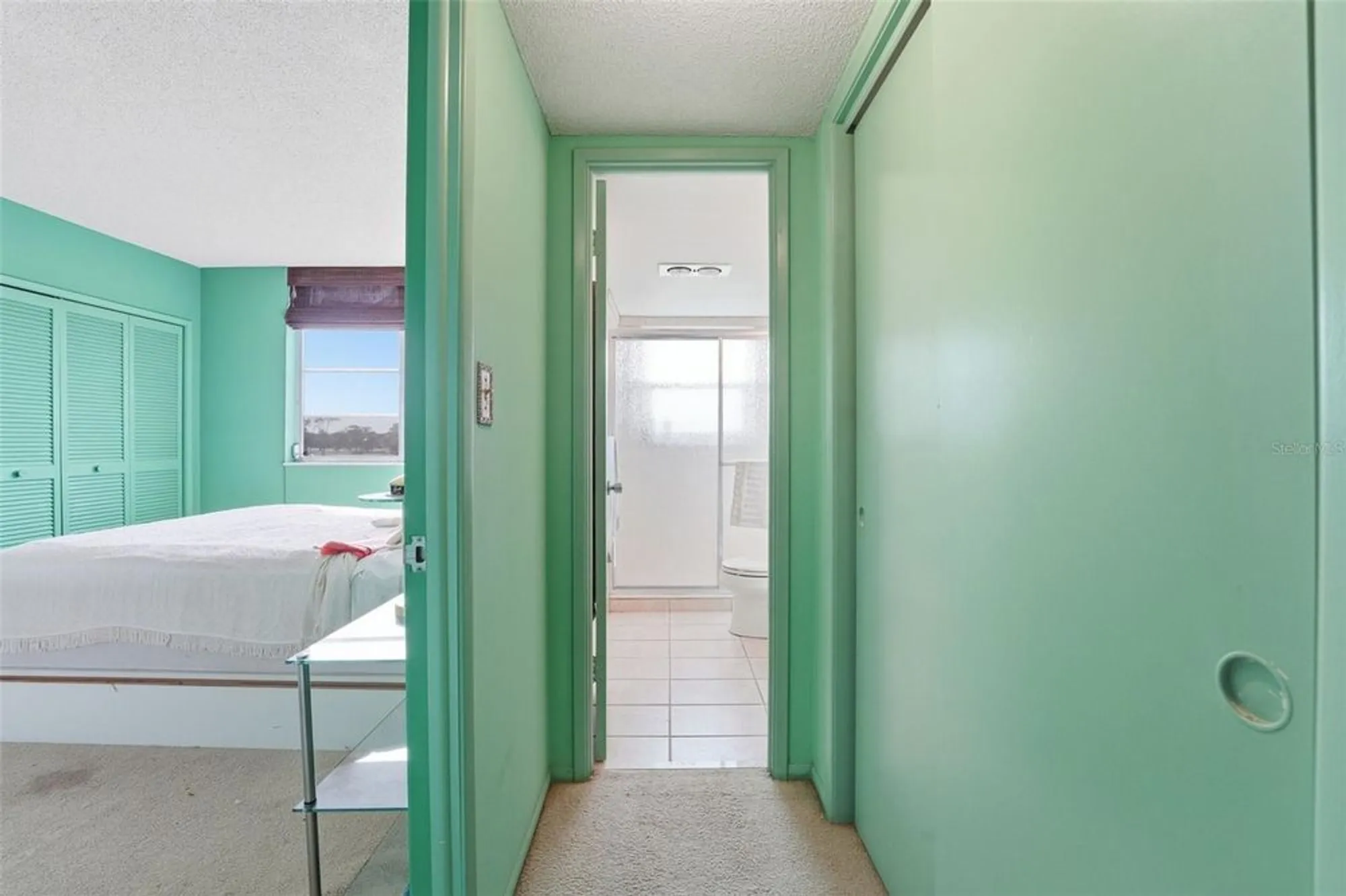 Property Slideshow image 13 of 26 | 7461 w country club dr 301, Sarasota, FL, 34243