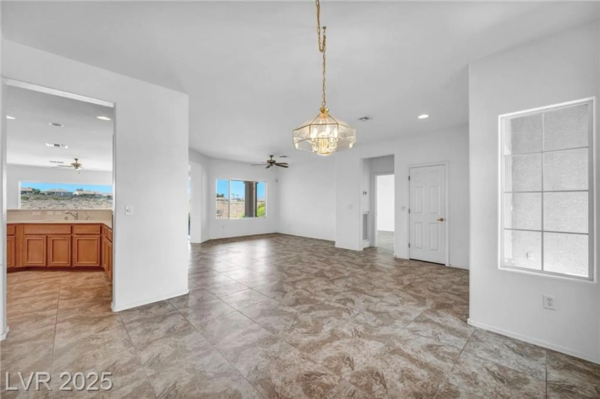 Property Slideshow image 28 of 71 | 2567 evening sky dr, Henderson, NV, 89052