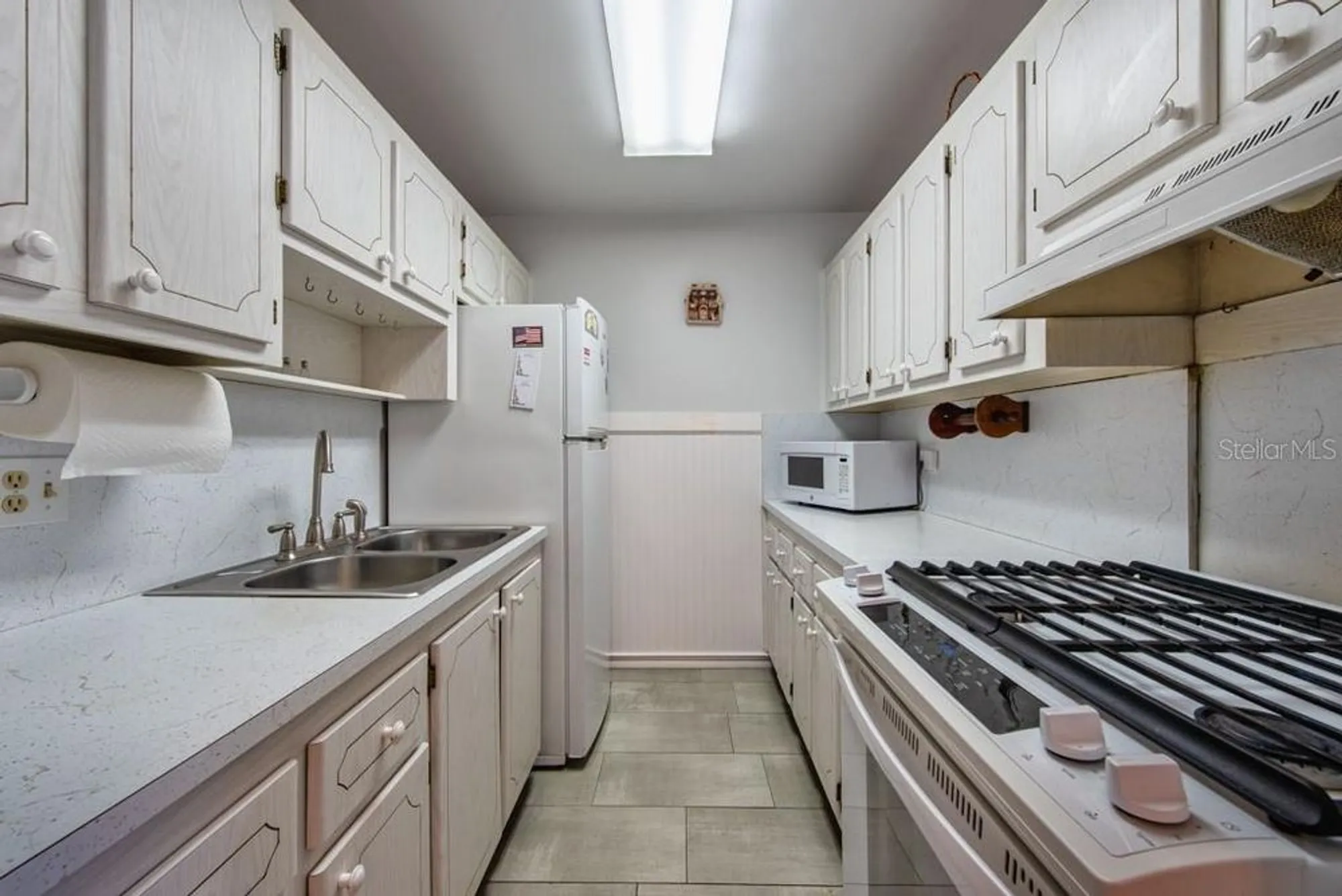 Property Slideshow image 9 of 35 | 5967 terrace park dr n unit 107, Saint Petersburg, FL, 33709