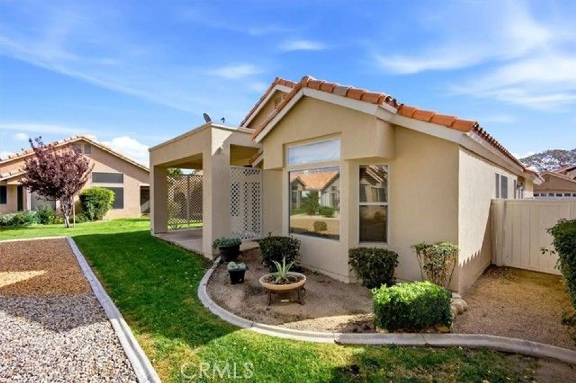 Property Slideshow image 32 of 36 | 19146 oak st, Apple Valley, CA, 92308