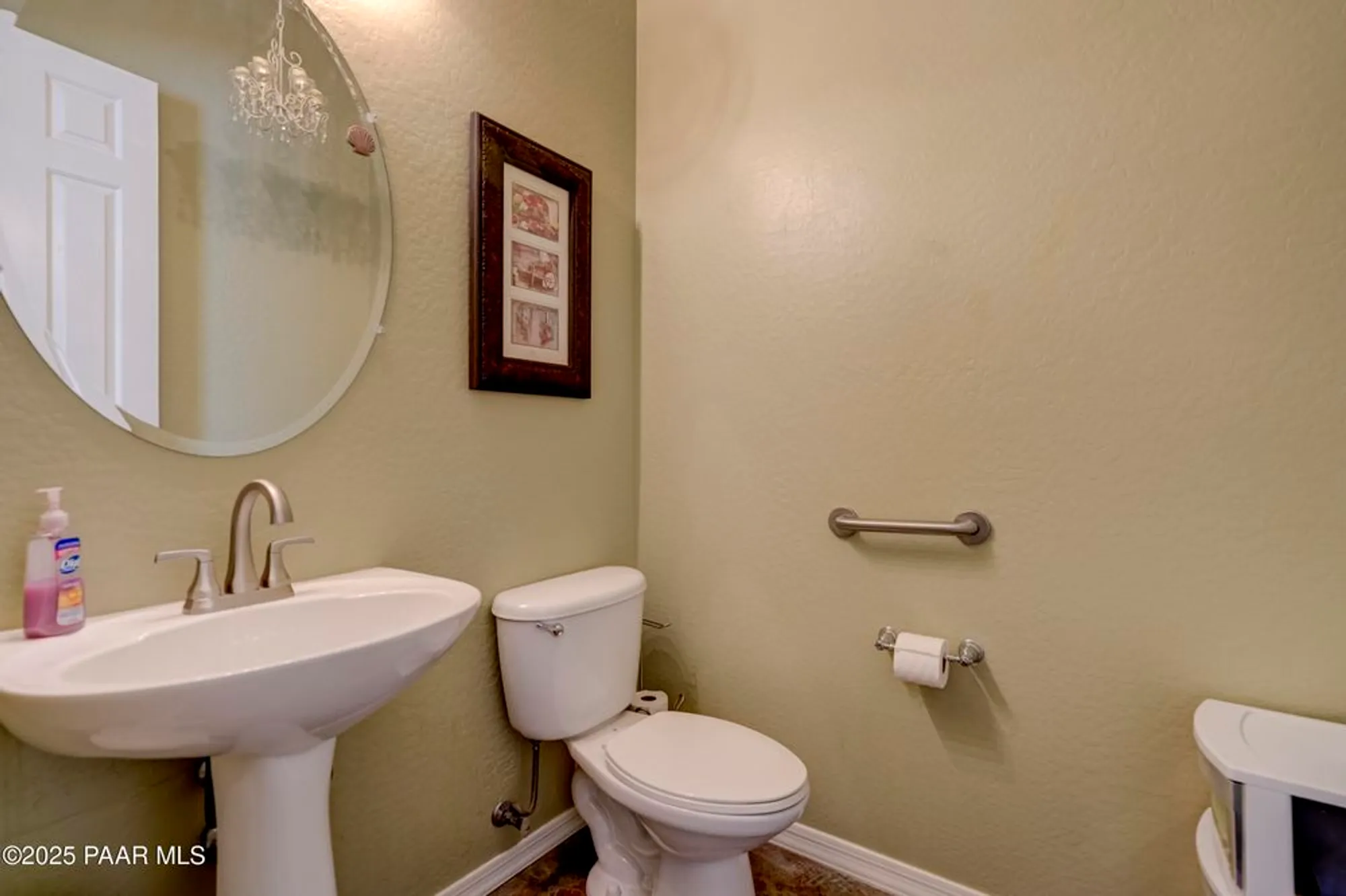 Property Slideshow image 17 of 51 | 7906 e mesteno rd, Prescott Valley, AZ, 86315