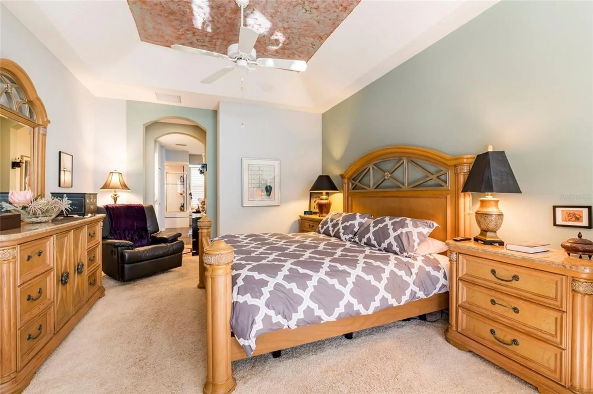 Property Slideshow image 27 of 50 | 4740 carrington cir, Sarasota, FL, 34243