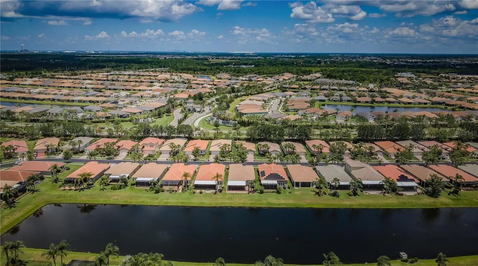 Property Slideshow image 45 of 77 | 4947 sandy brook cir, Wimauma, FL, 33598