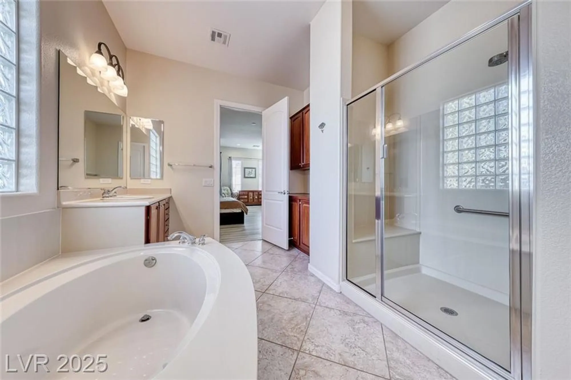Property Slideshow image 39 of 68 | 2357 wisconsin dells dr, Henderson, NV, 89044