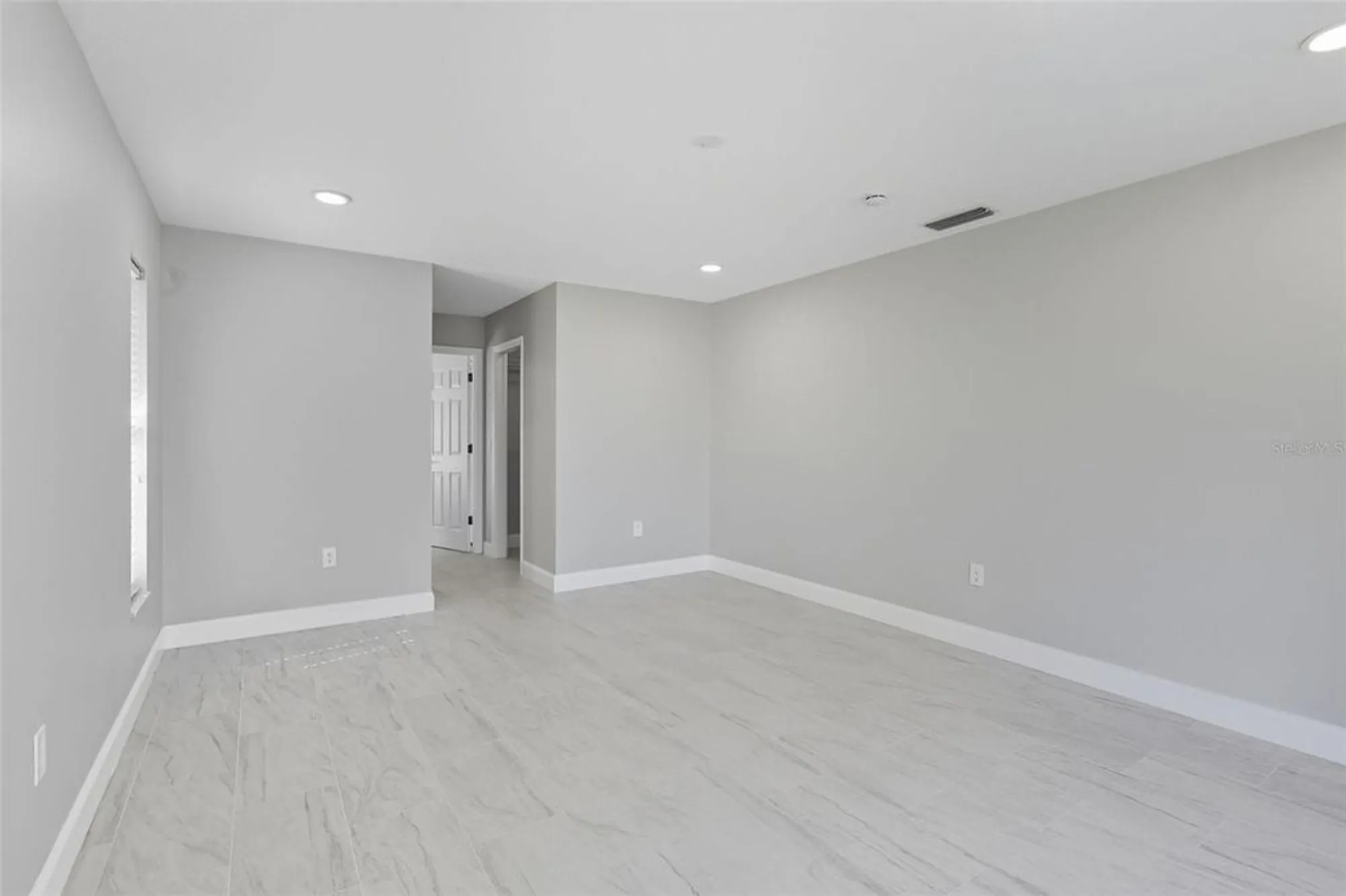 Property Slideshow image 38 of 61 | 6994 country lakes cir, Sarasota, FL, 34243