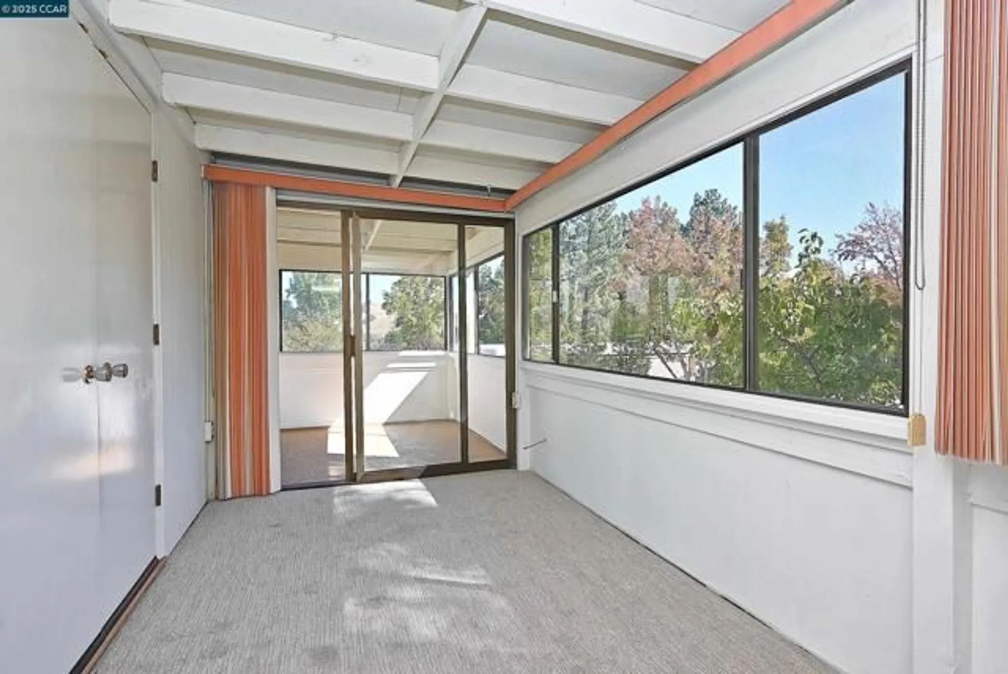 Property Slideshow image 14 of 36 | 1361 singingwood ct 7, Walnut Creek, CA, 94595