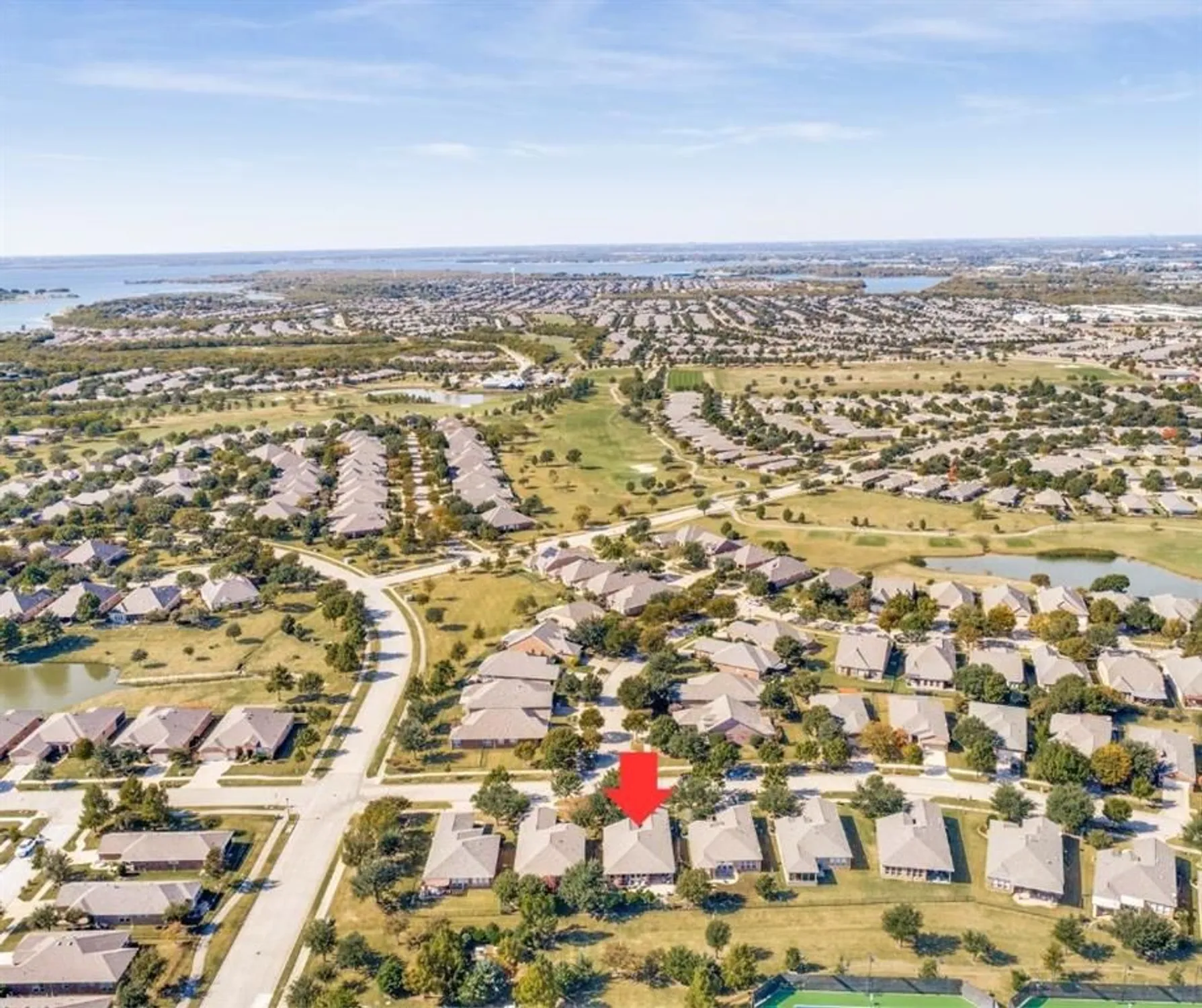 Property Slideshow image 28 of 37 | 7404 pasatiempo dr, Frisco, TX, 75036