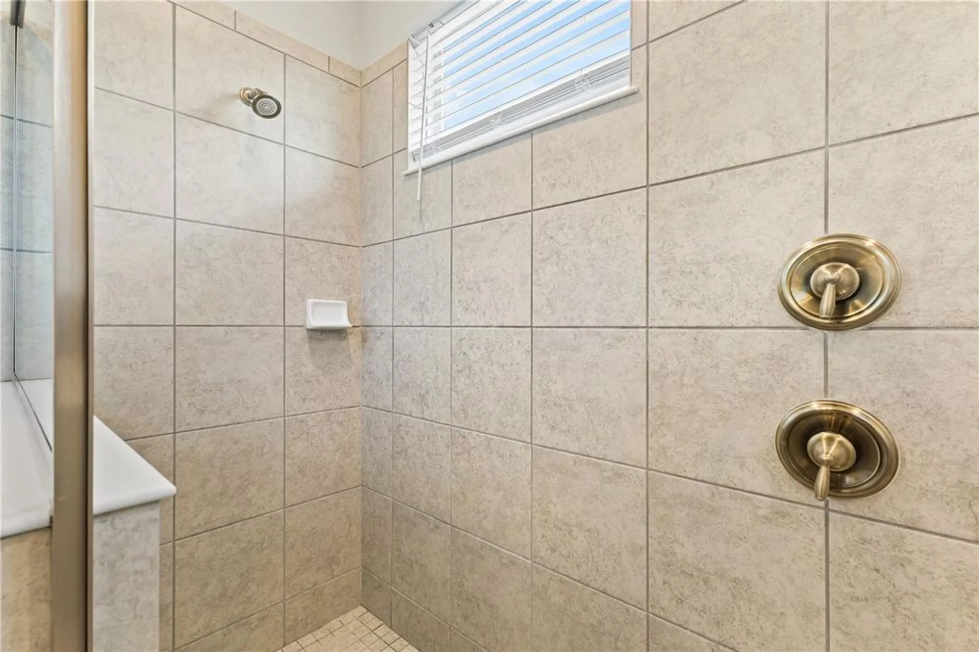 Property Slideshow image 39 of 46 | 321 auburn ave, Kissimmee, FL, 34747