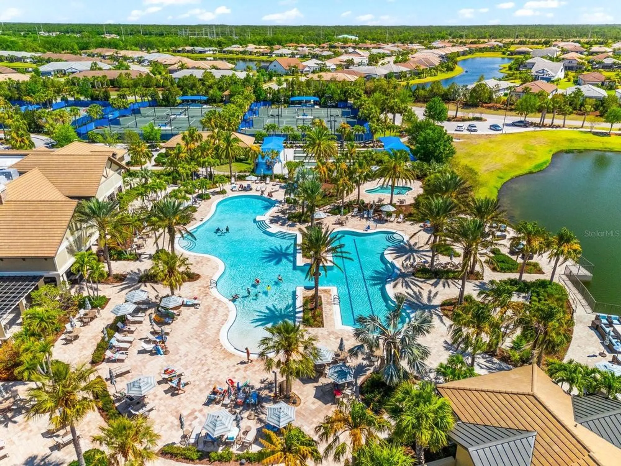 Property Slideshow image 85 of 99 | 17916 northwood pl, Lakewood Ranch, FL, 34202