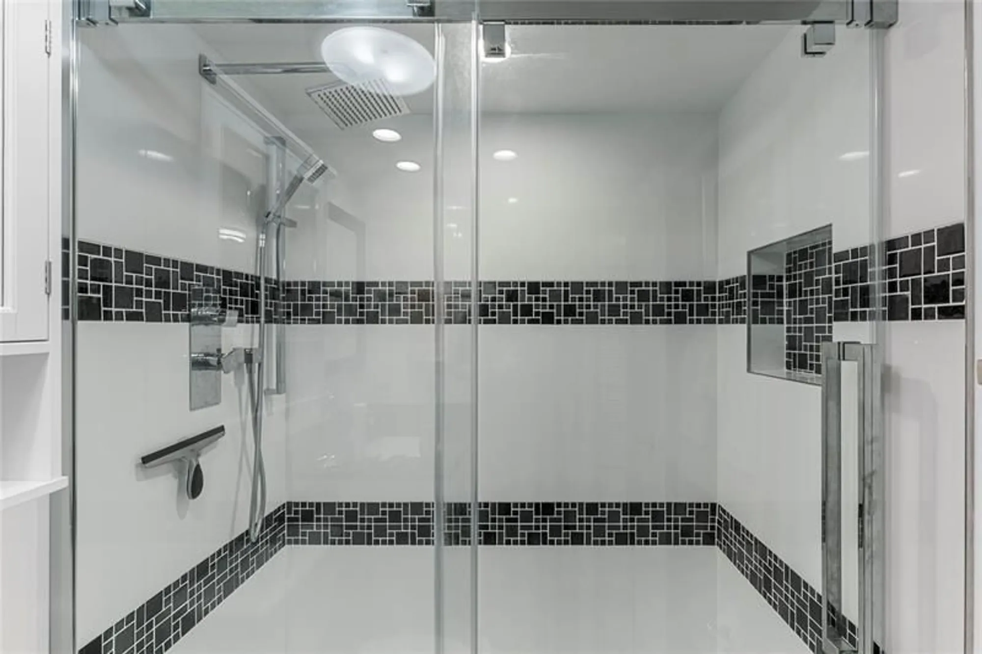 Property Slideshow image 18 of 60 | 210 oakridge n # 210, Deerfield Beach, FL, 33442