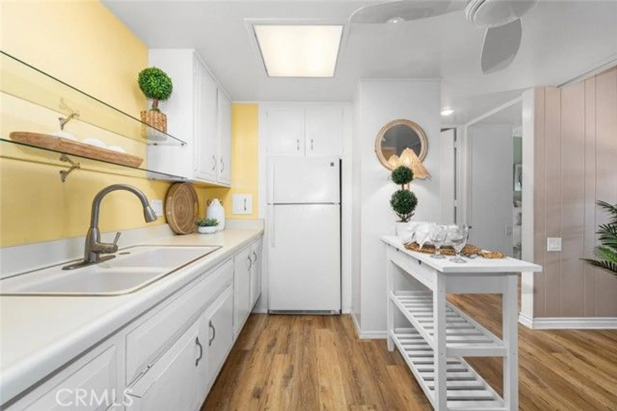 Property Slideshow image 25 of 45 | 1121 northwood rd, Seal Beach, CA, 90740