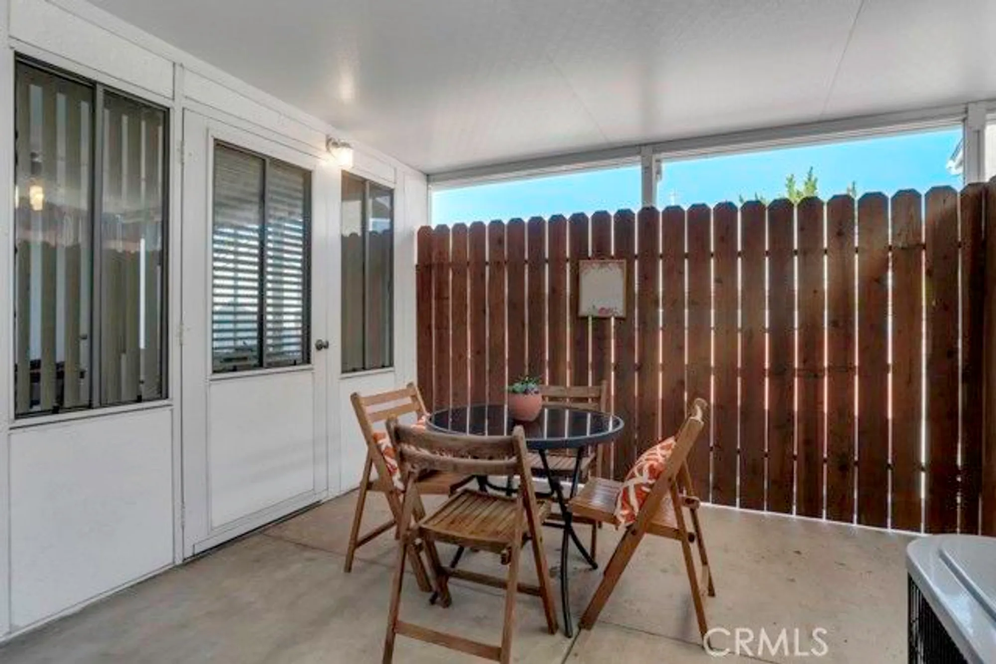 Property Slideshow image 20 of 27 | 26822 avenue of the oaks, Newhall, CA, 91321