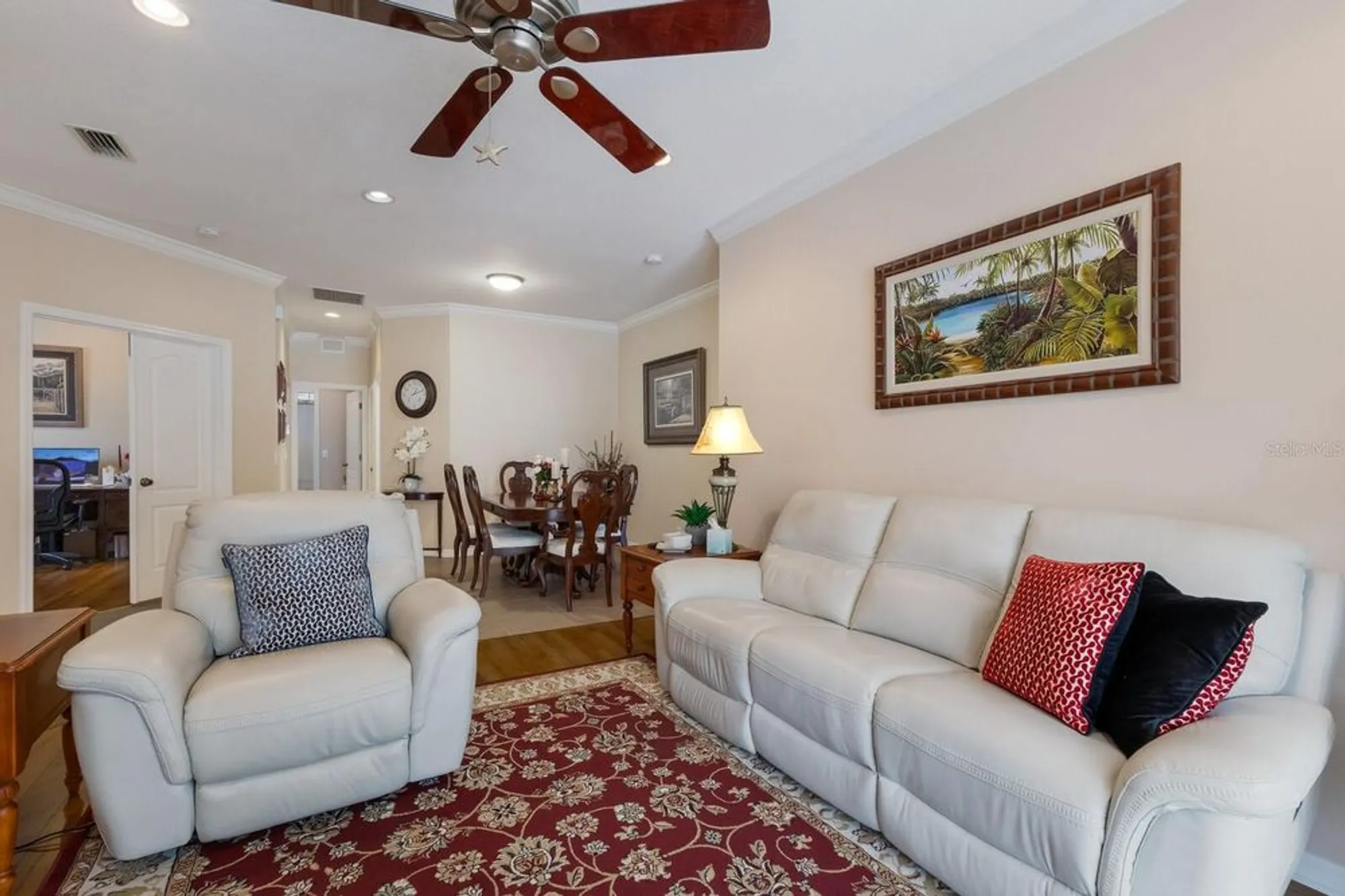 Property Slideshow image 10 of 28 | 915 barclay ct, Venice, FL, 34293