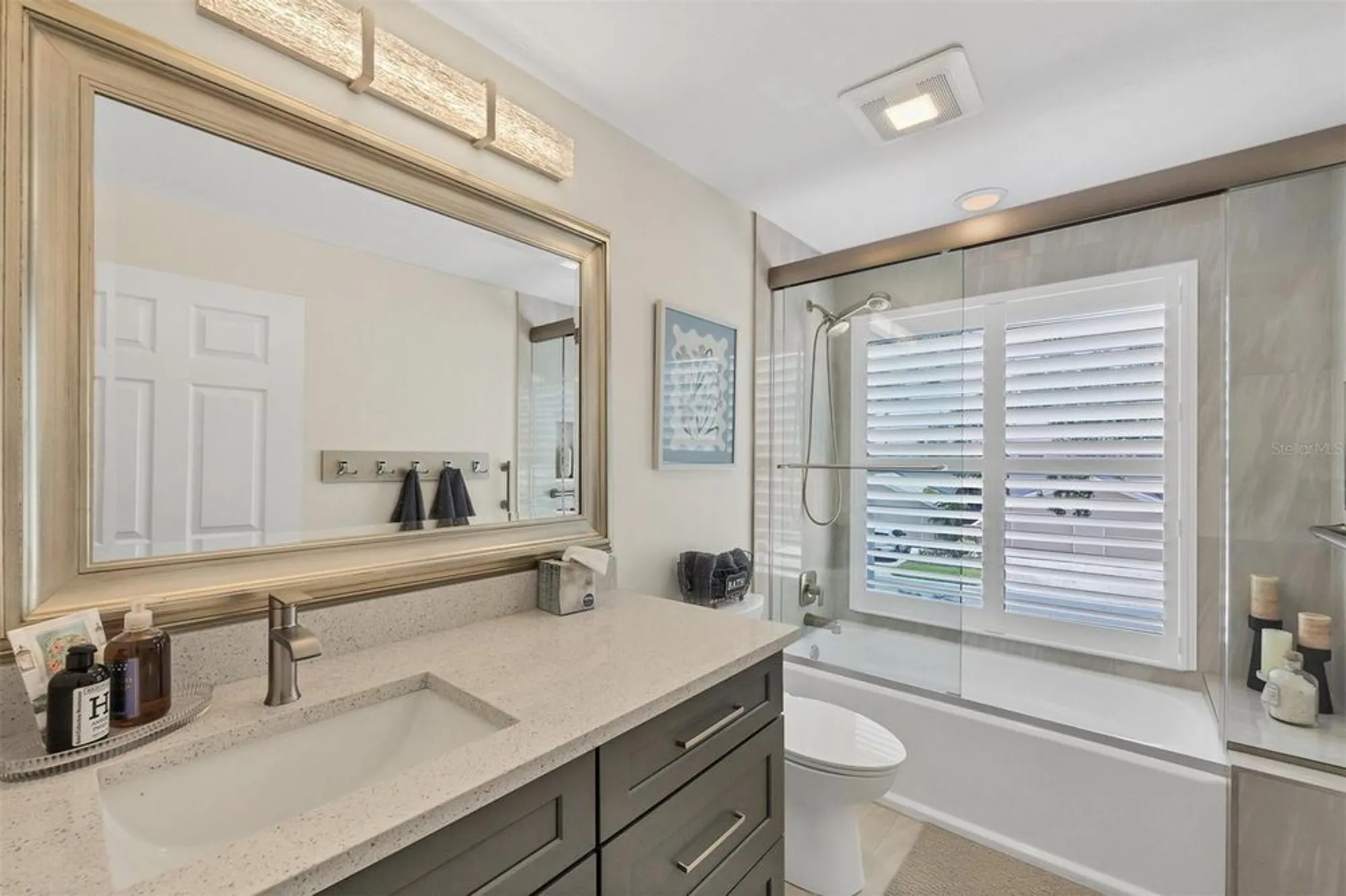 Property Slideshow image 34 of 66 | 1719 starling dr # 1719, Sarasota, FL, 34231