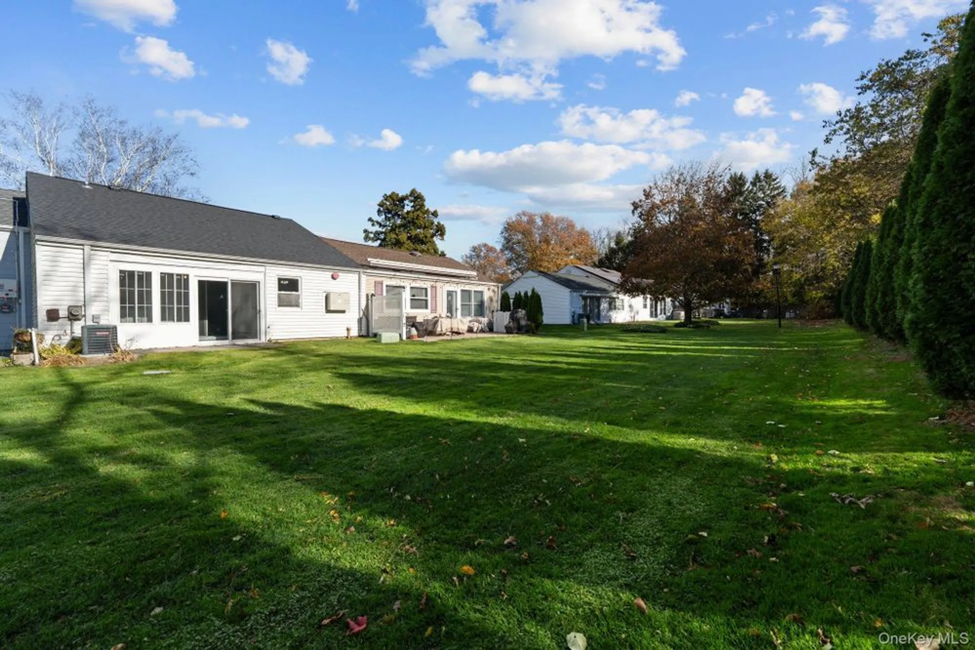 Property Slideshow image 15 of 16 | 49 freedom ln, Coram, NY, 11727