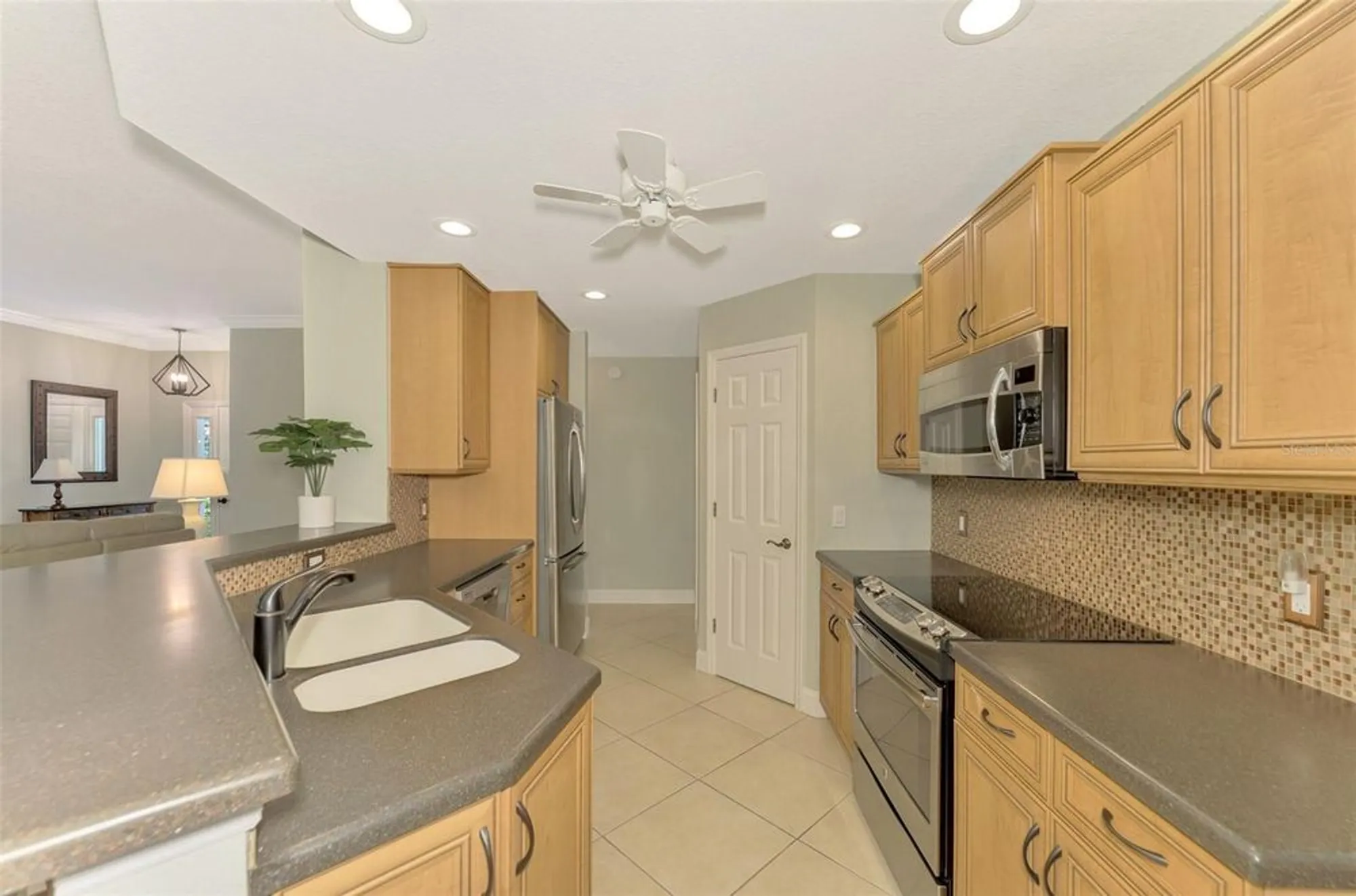 Property Slideshow image 13 of 70 | 3113 club dr apt 118, Port Charlotte, FL, 33953