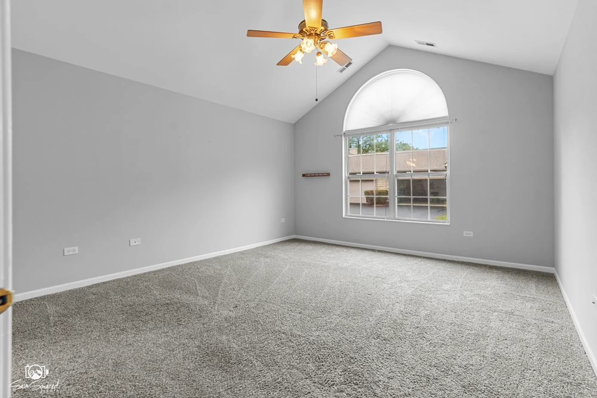 Property Slideshow image 17 of 35 | 1925 timbers edge cir, Joliet, IL, 60431