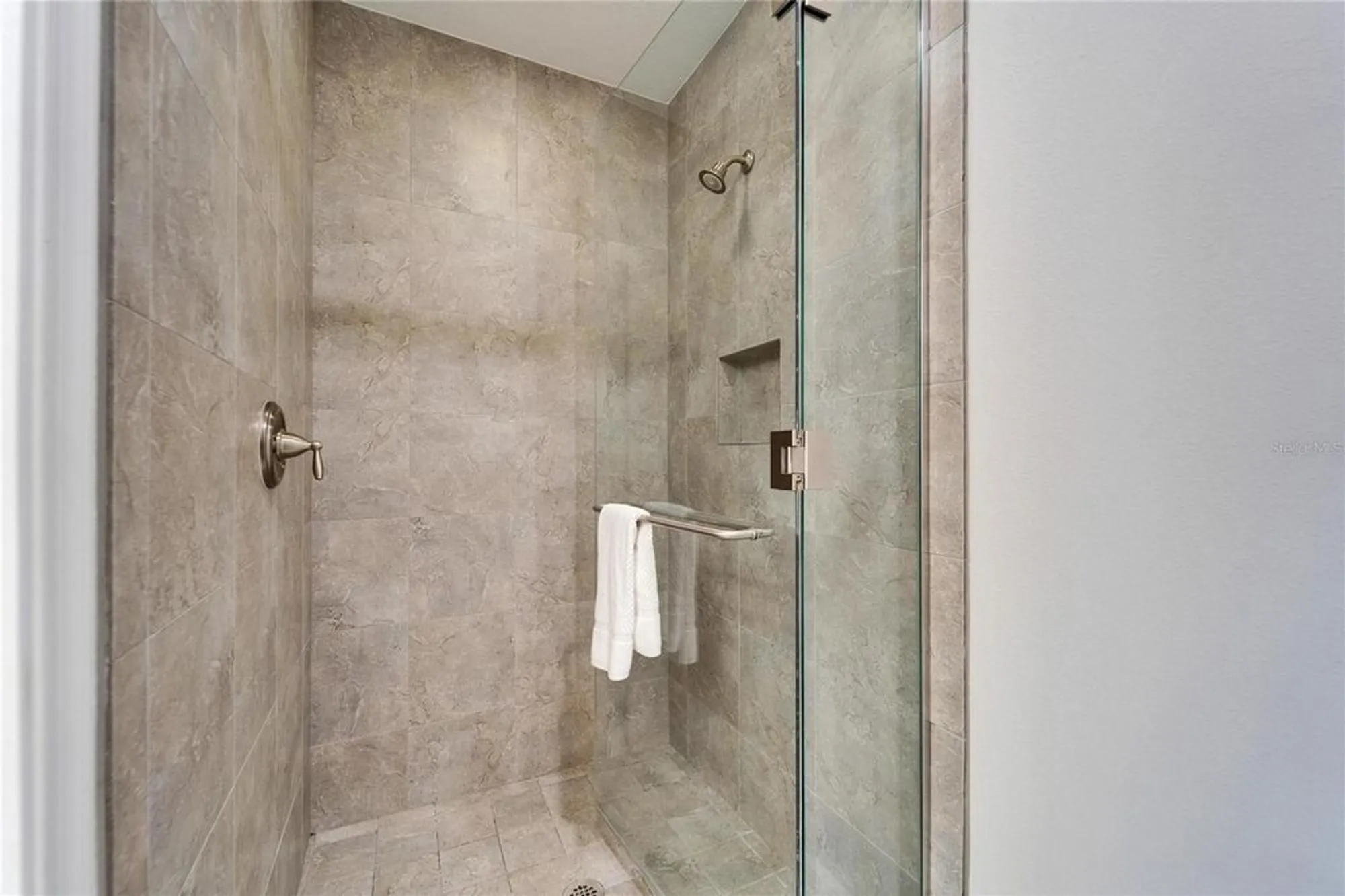 Property Slideshow image 26 of 56 | 379 aruba cir 201, Bradenton, FL, 34209