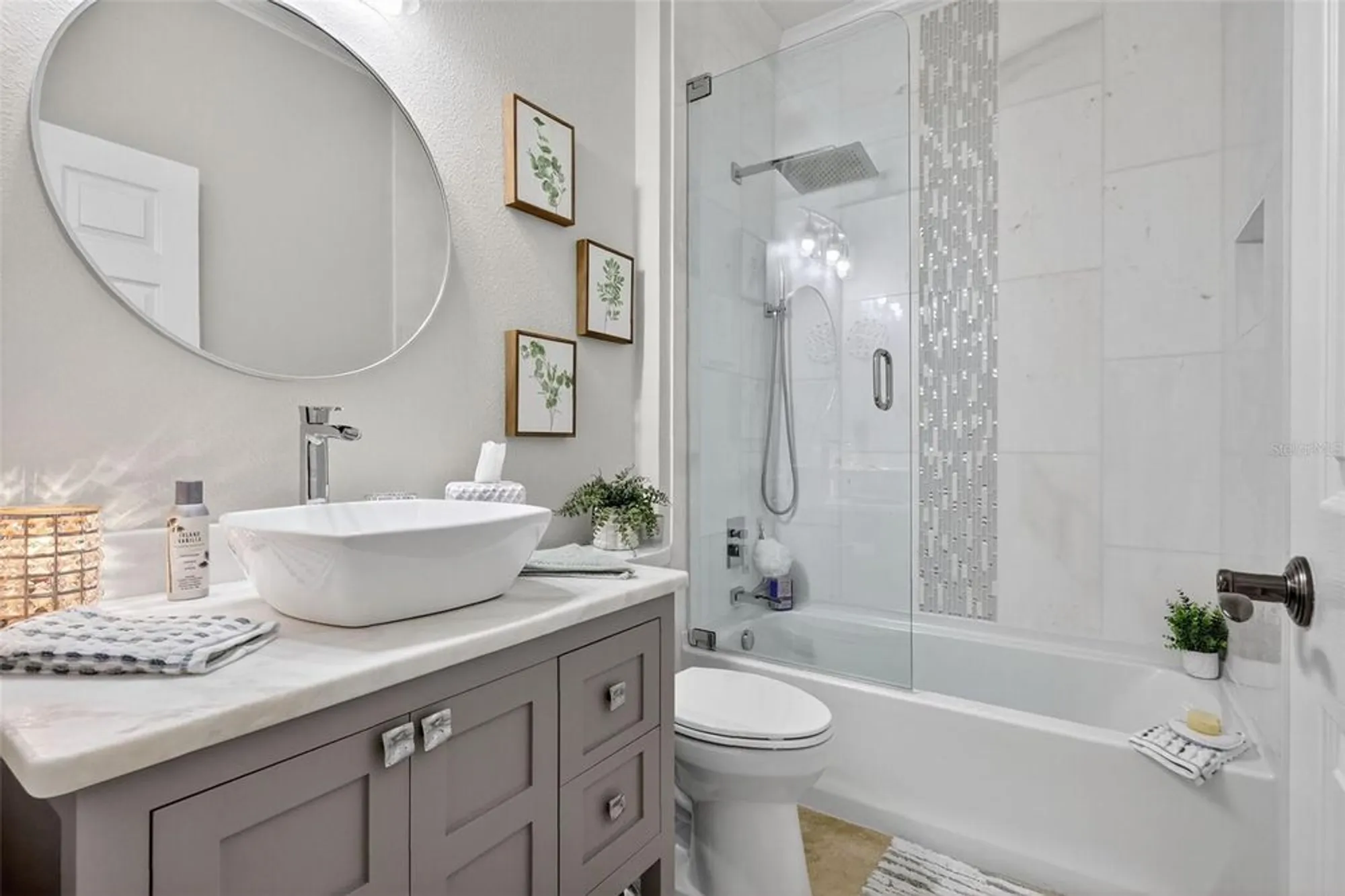 Property Slideshow image 13 of 54 | 145 silver falls dr, Apollo Beach, FL, 33572