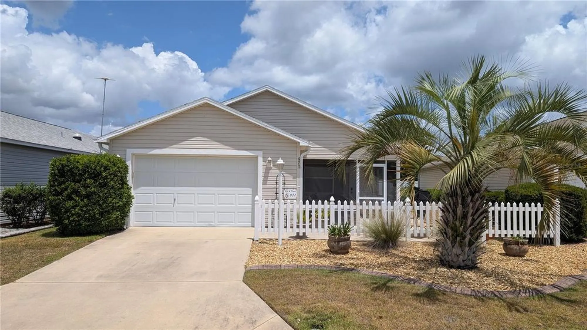 Property Slideshow image 2 of 32 | 971 margaux trl, The Villages, FL, 32162