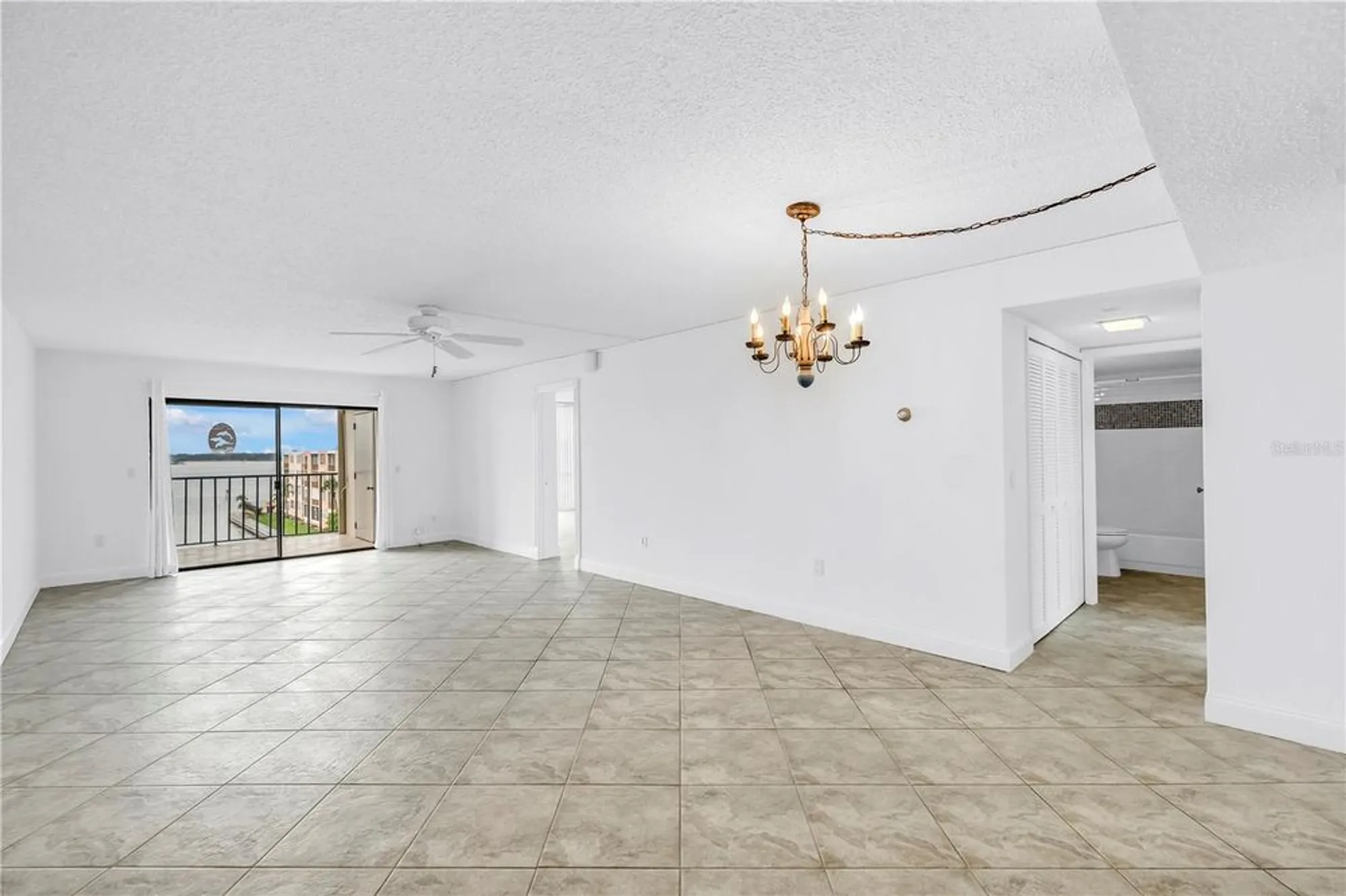 Property Slideshow image 5 of 44 | 7700 sun island dr 401, South Pasadena, FL, 33707