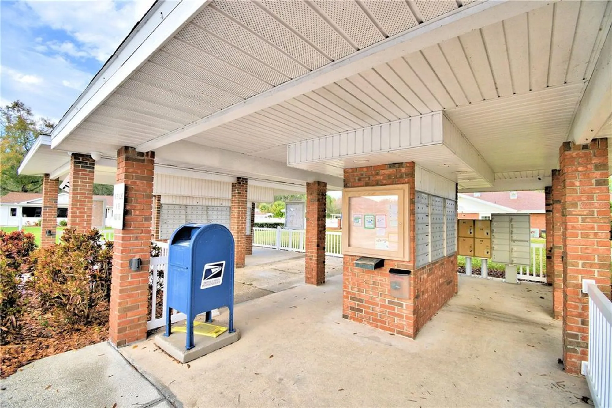 Property Slideshow image 44 of 48 | 4816 goldenview ln, Lakeland, FL, 33811