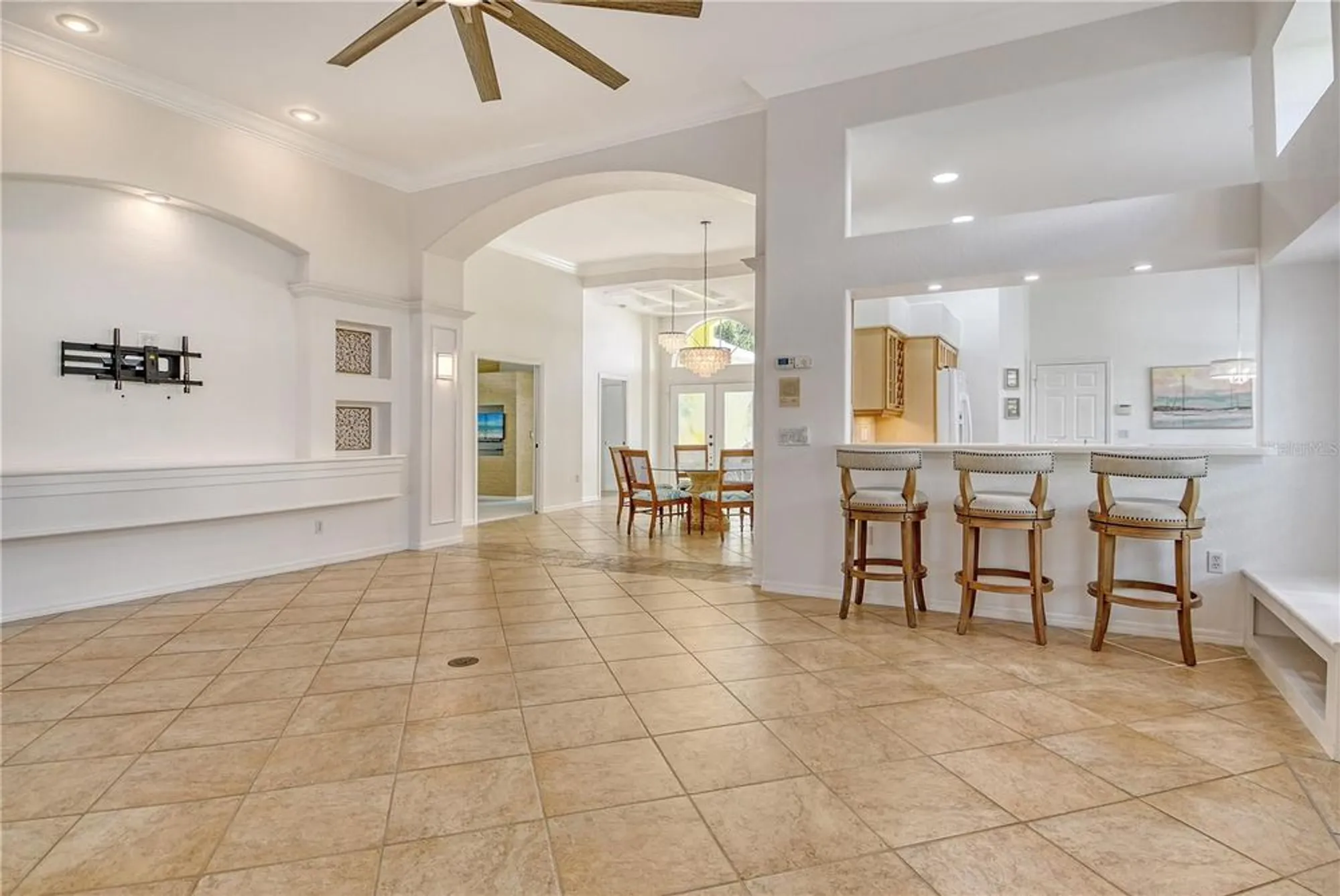Property Slideshow image 15 of 52 | 340 bermuda ct 5, Venice, FL, 34293